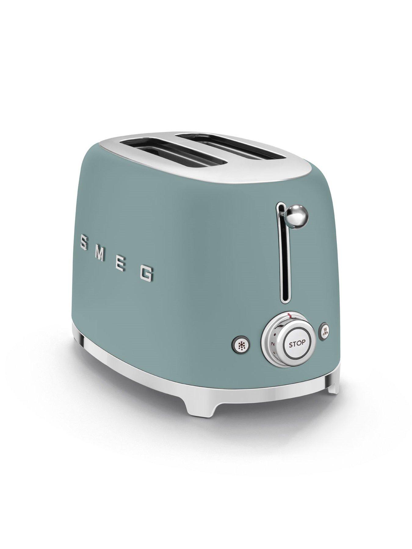 Image 6 of 7 of Smeg TSF01 Retro Style 2 Slice Toaster, 950W - Matte Emerald Green