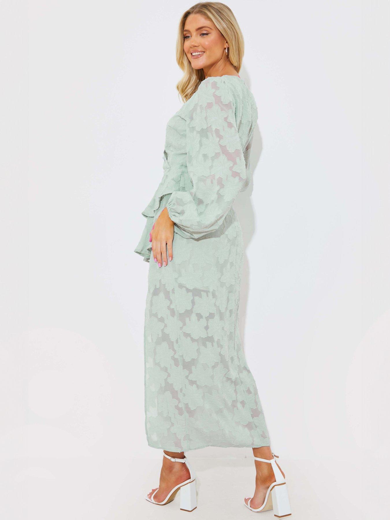 in-the-style-perrie-sian-green-asymmetric-frill-wrap-maxi-dress-in-jacquardoutfit