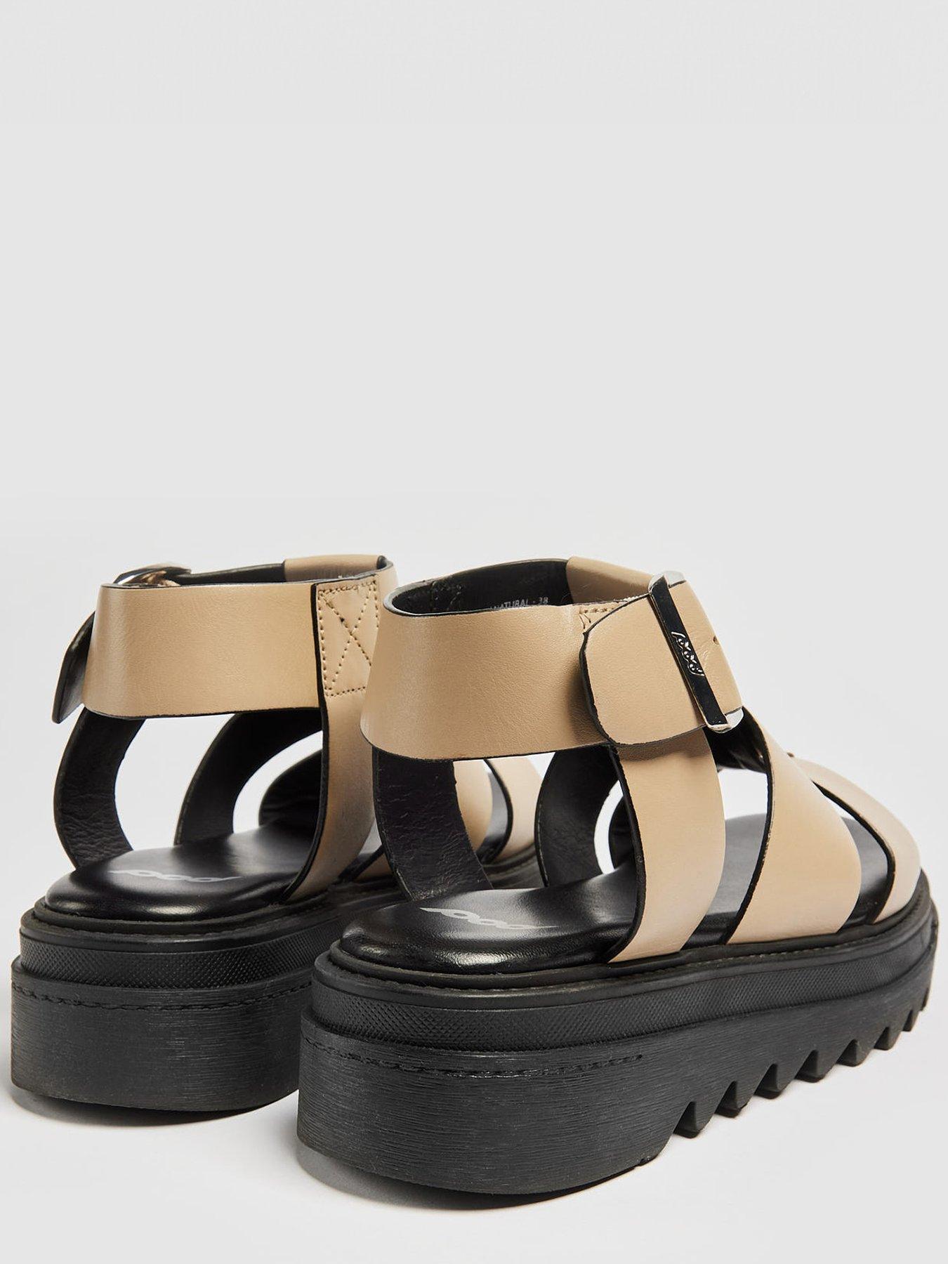 pod-pod-lily-ecru-sandalsoutfit