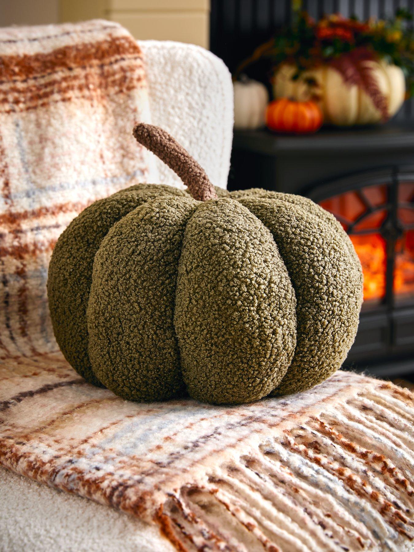 very-home-medium-pumpkin-cushion-green