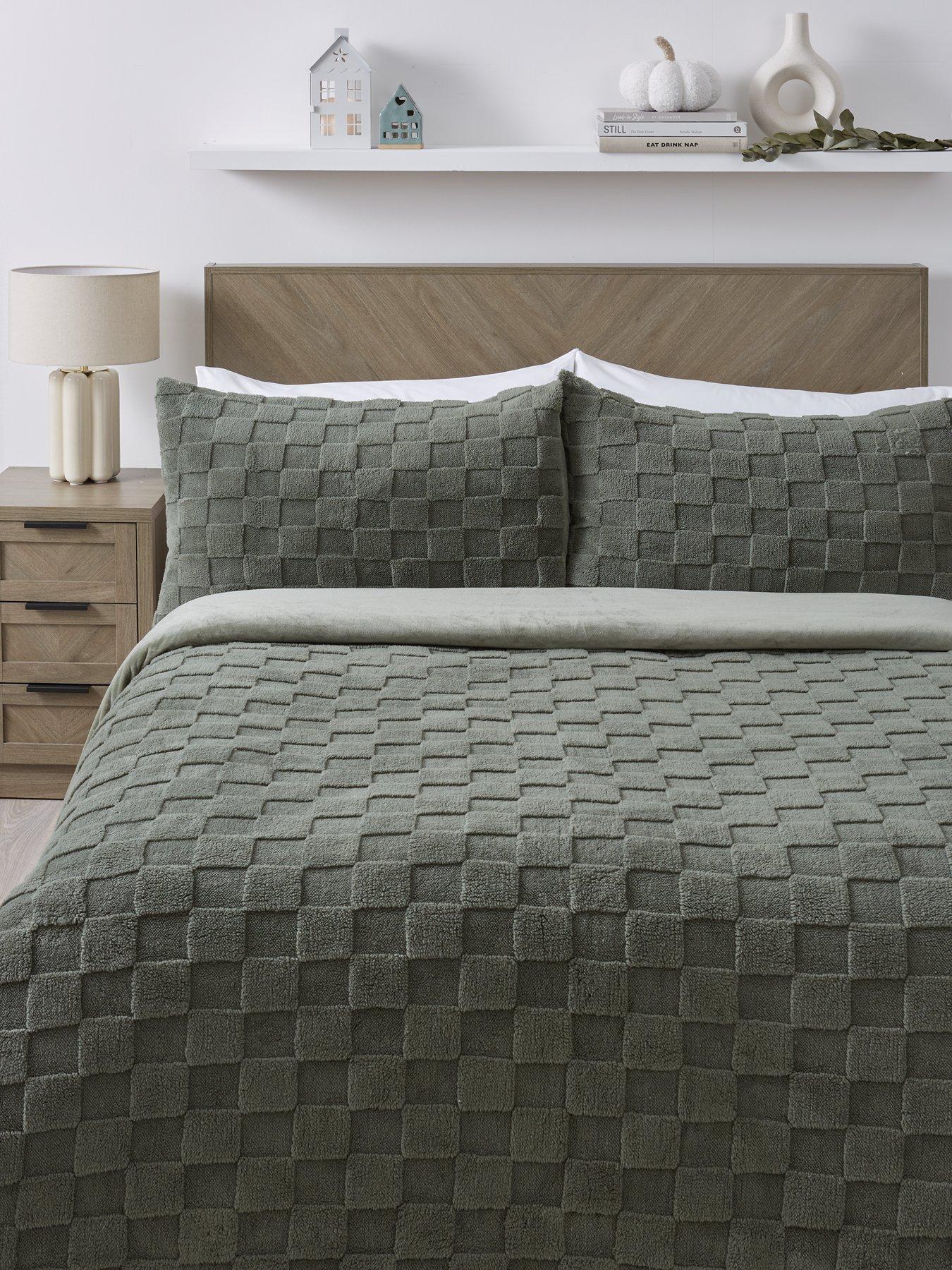 Very Home Checkerboard Fleece Duvet Cover Set