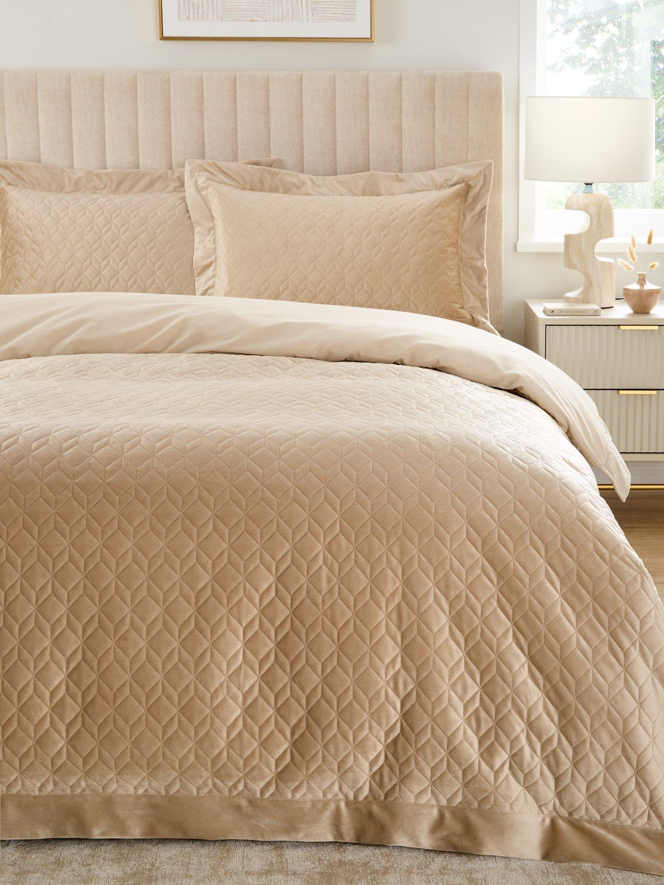 Very Home Quilted Velvet Esme Duvet Cover Set