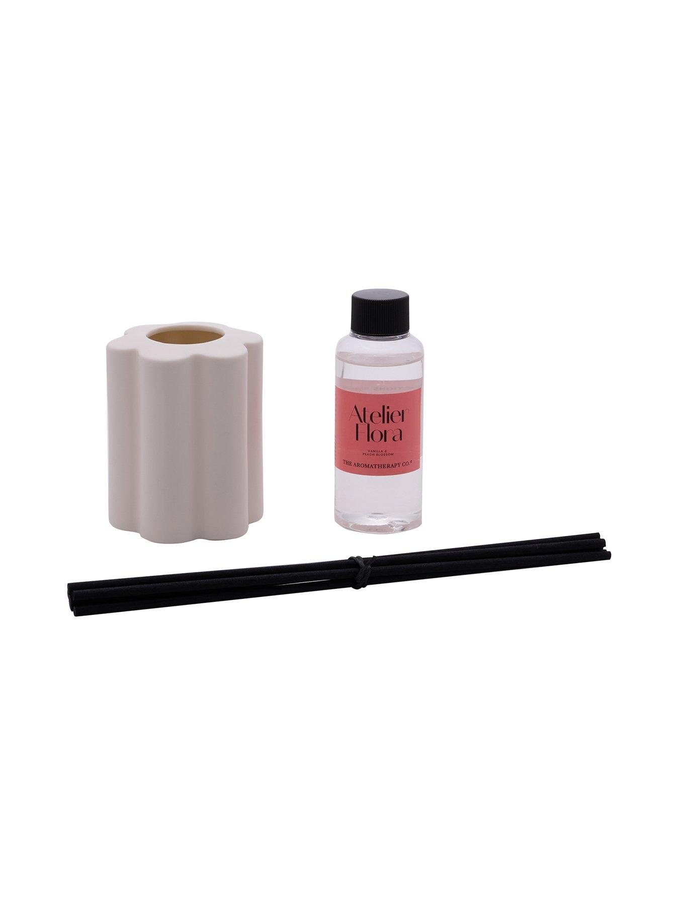 Image 3 of 5 of The Aromatherapy Co. Atelier Flora 100ml Diffuser - Vanilla &amp; Peach Blossom