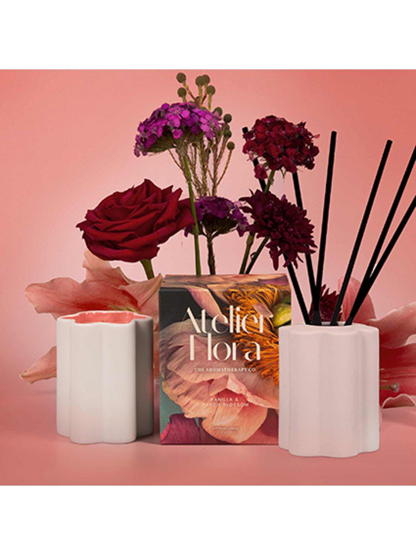 Image 4 of 5 of The Aromatherapy Co. Atelier Flora 100ml Diffuser - Vanilla &amp; Peach Blossom