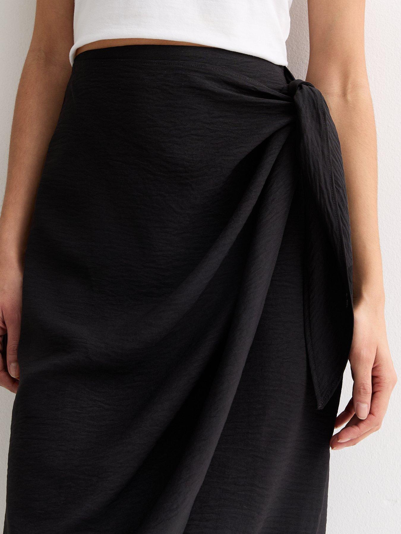 new-look-black-sarong-midi-skirtoutfit