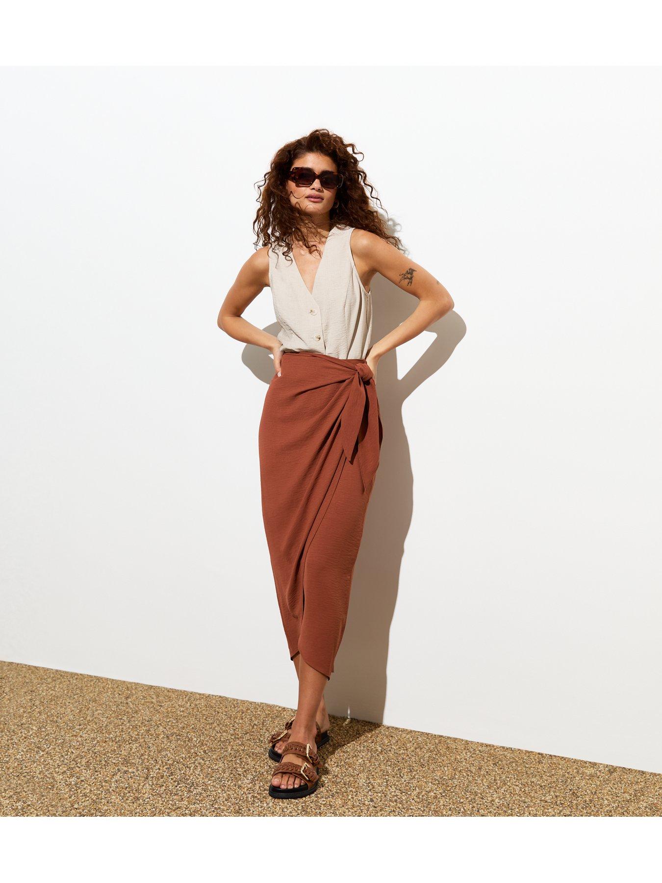 new-look-rust-sarong-midi-skirtback