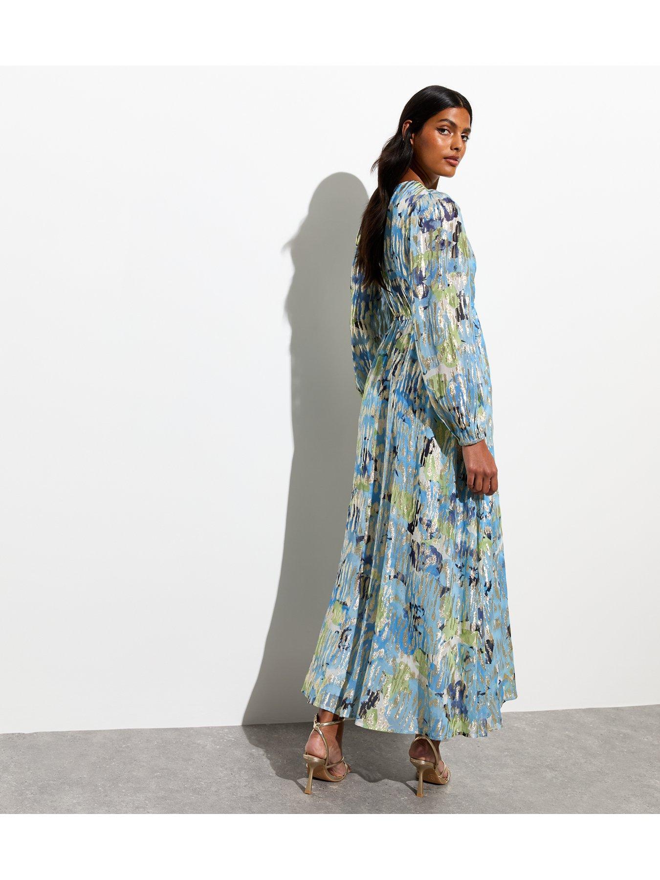 new-look-blue-floral-foil-v-neck-long-sleeve-maxi-dressstillFront