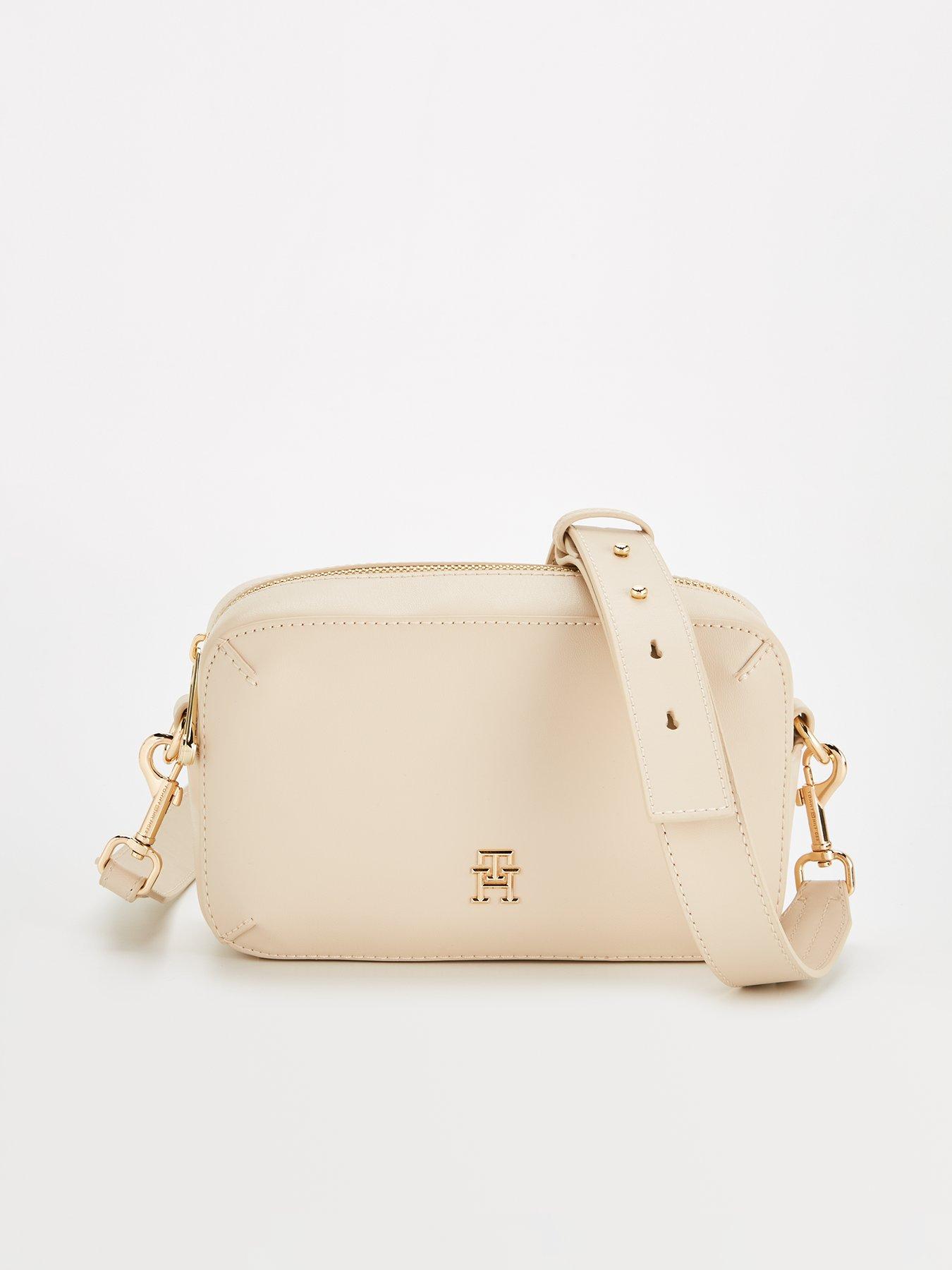 tommy-hilfiger-monogram-logo-camera-bag-beige