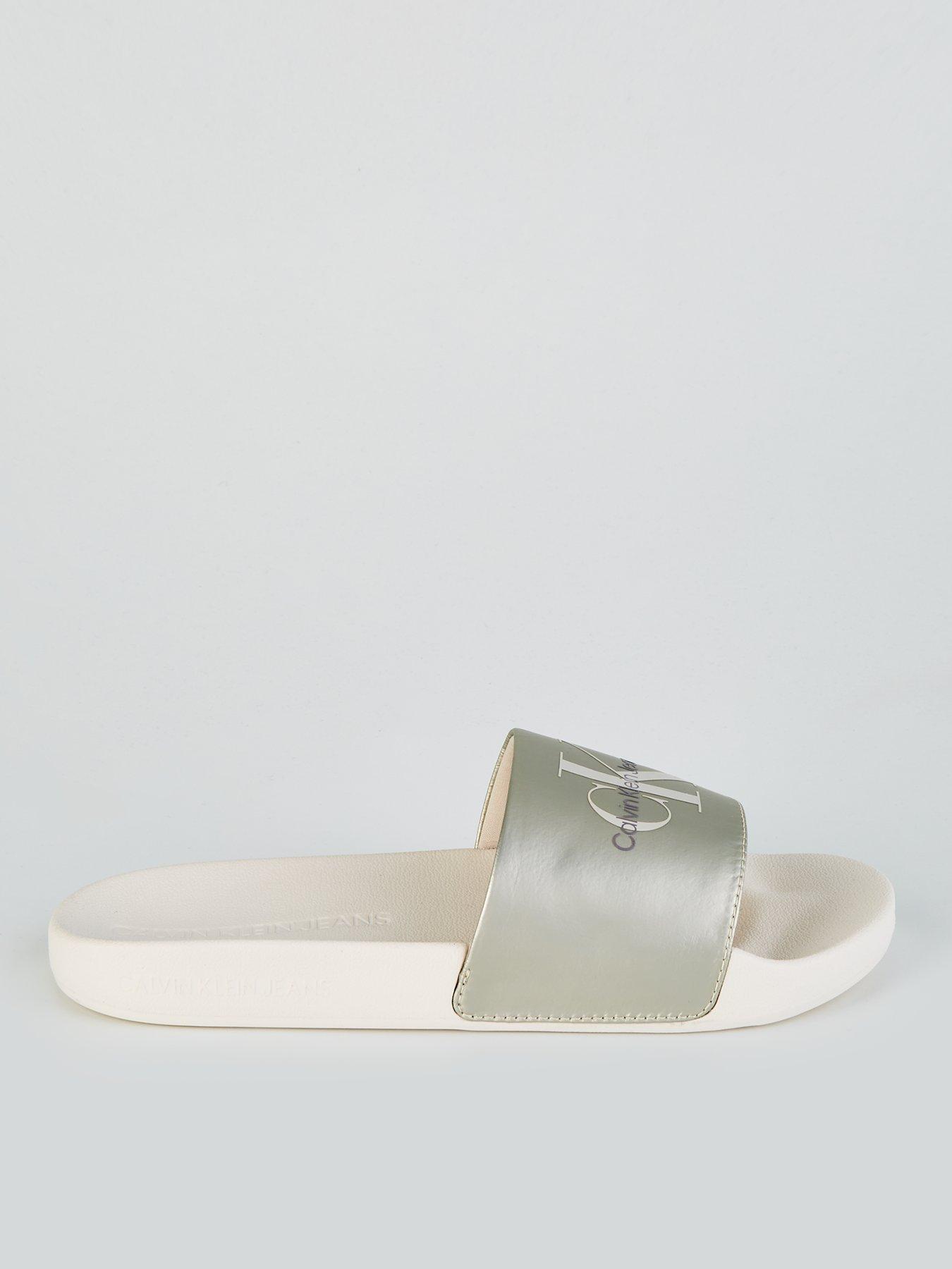 calvin-klein-jeans-ny-pearl-slide-whitesilverback