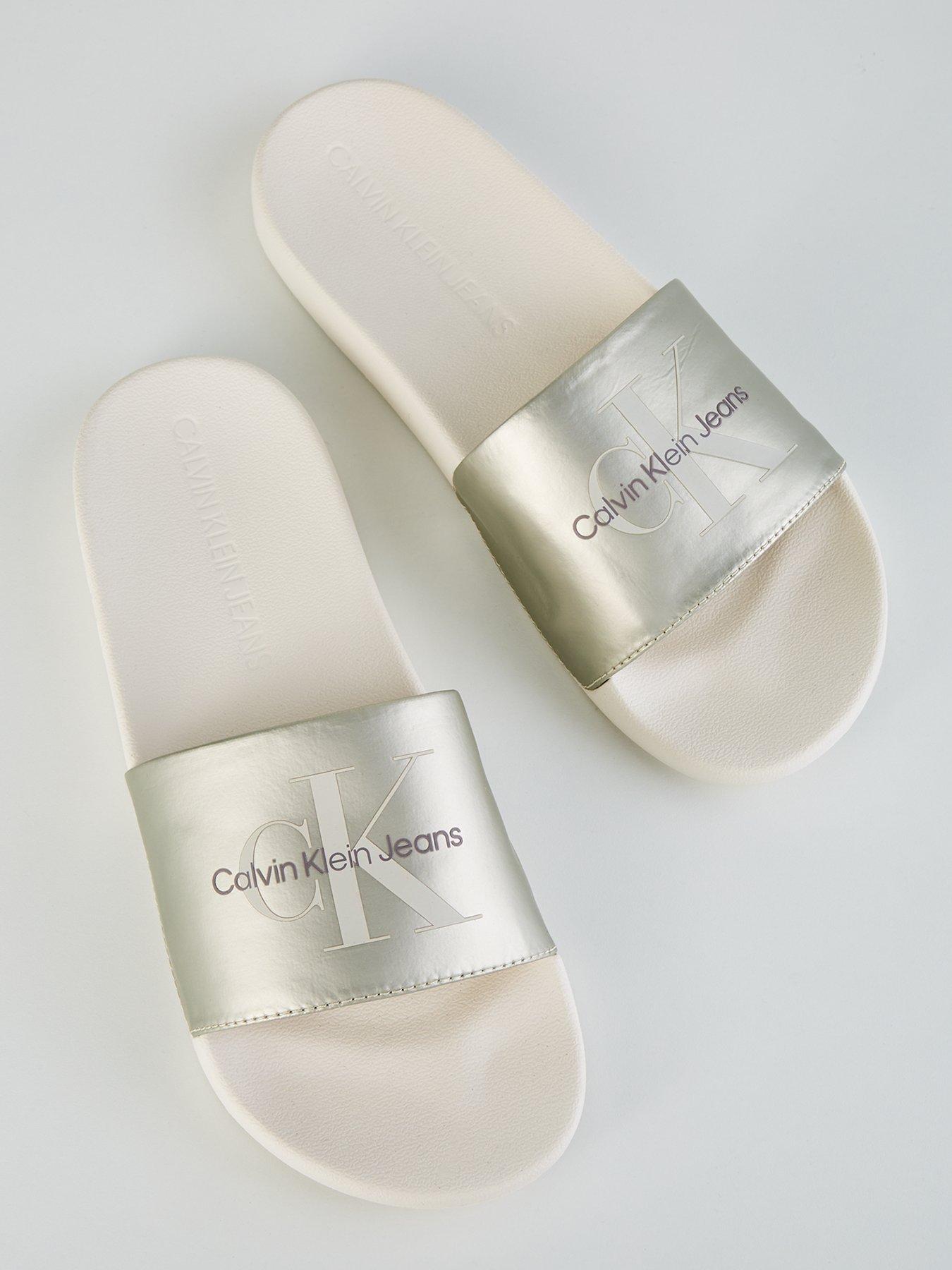 calvin-klein-jeans-ny-pearl-slide-whitesilveroutfit