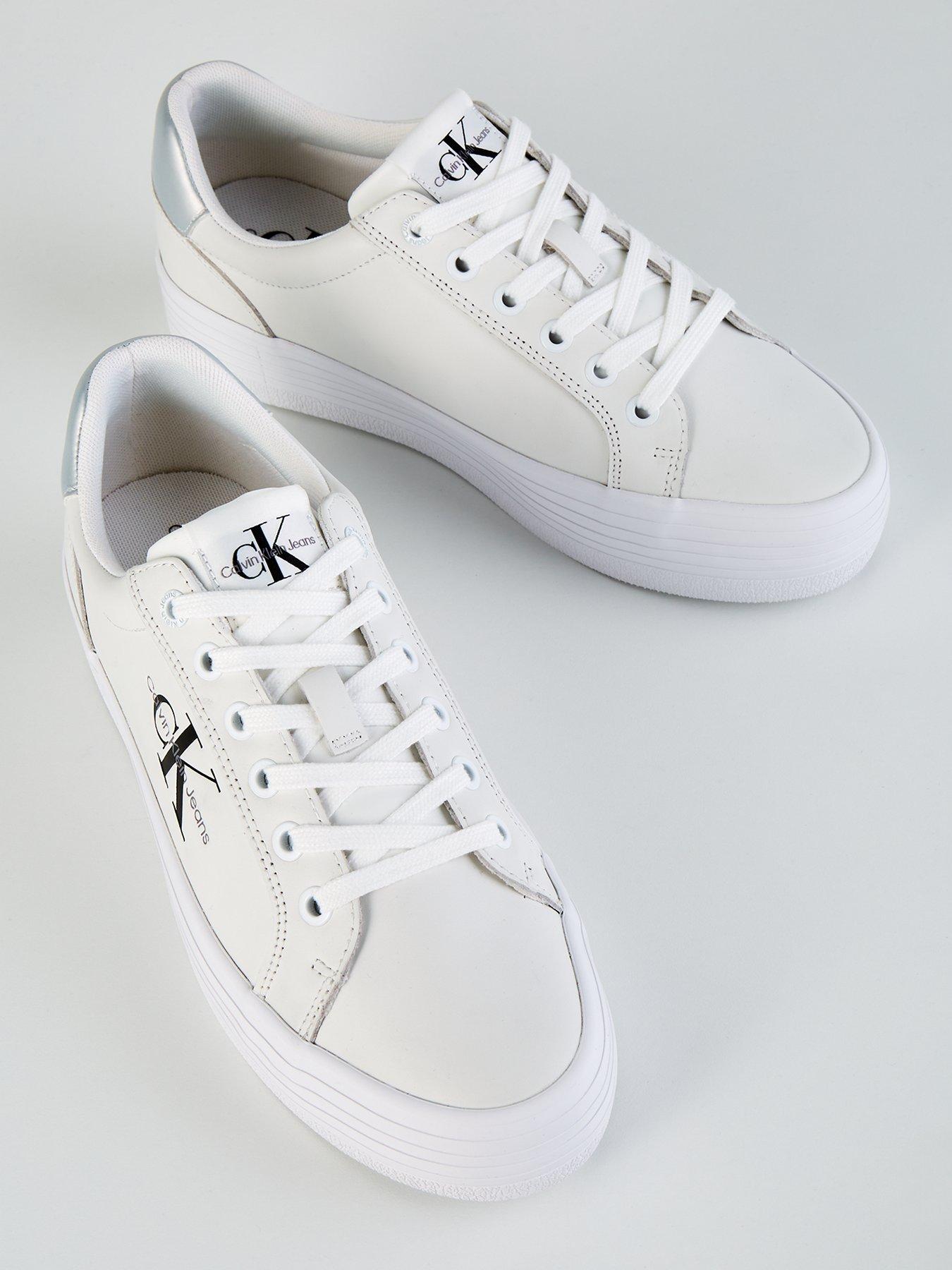 calvin-klein-jeans-vulcanised-flatform-lace-up-leather-trainer-whitesilveroutfit