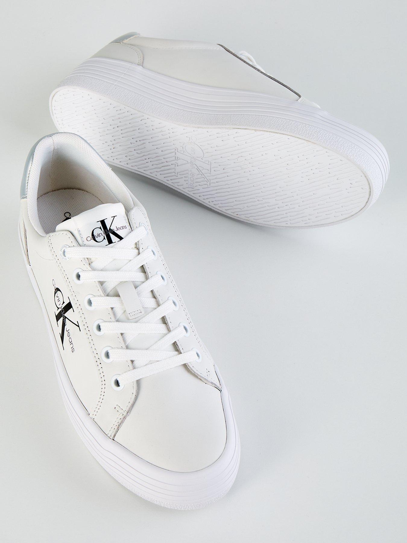 calvin-klein-jeans-vulcanised-flatform-lace-up-leather-trainer-whitesilverdetail