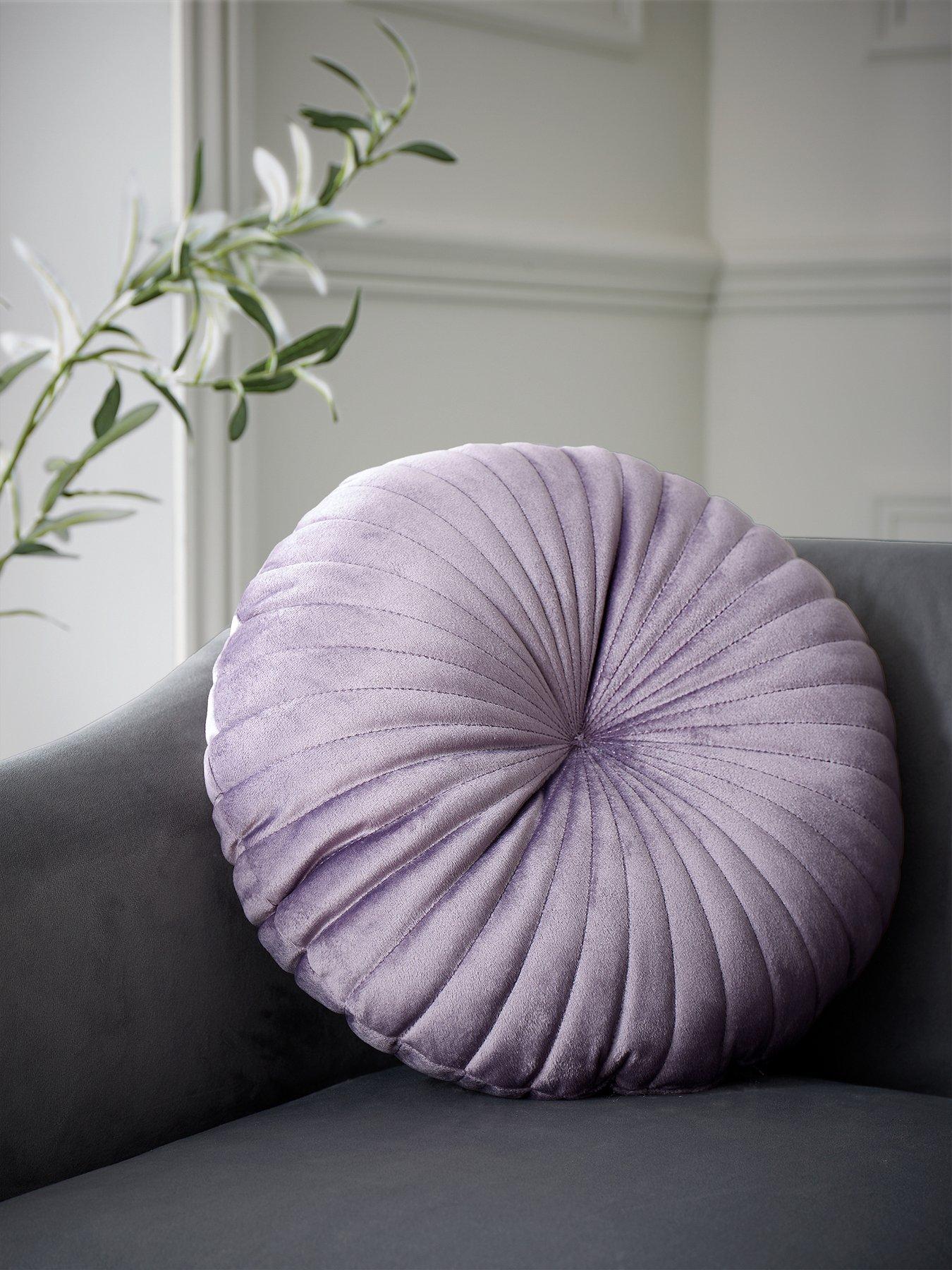 catherine-lansfield-so-soft-velvet-touch-round-cushion