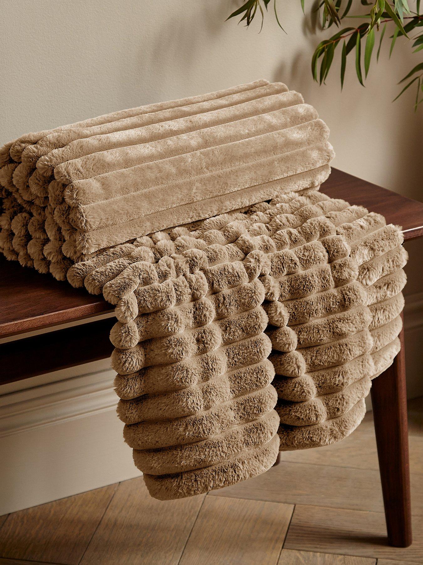 catherine-lansfield-cosy-ribbed-throw-range