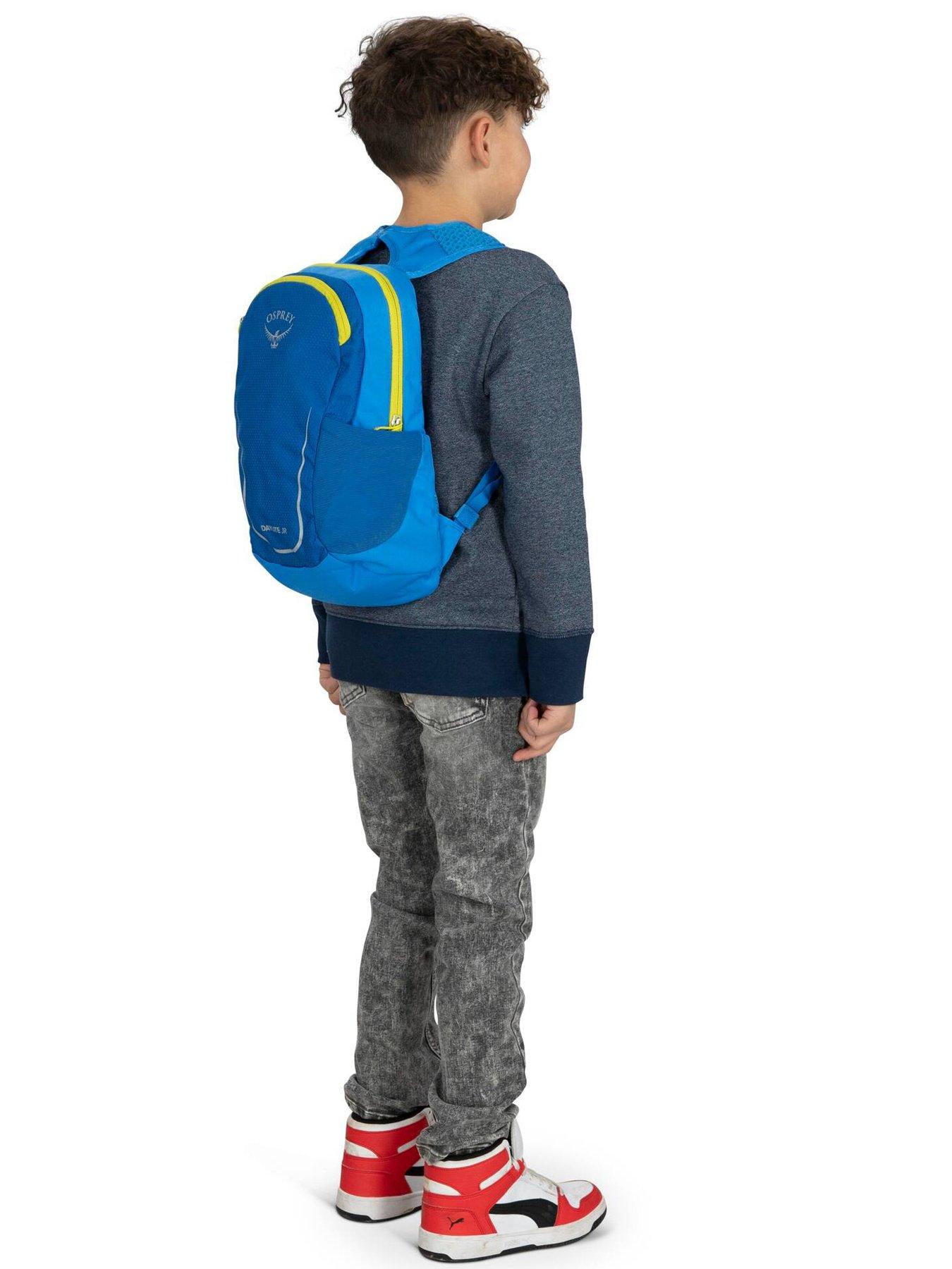 osprey-daylite-youth-backpackoutfit