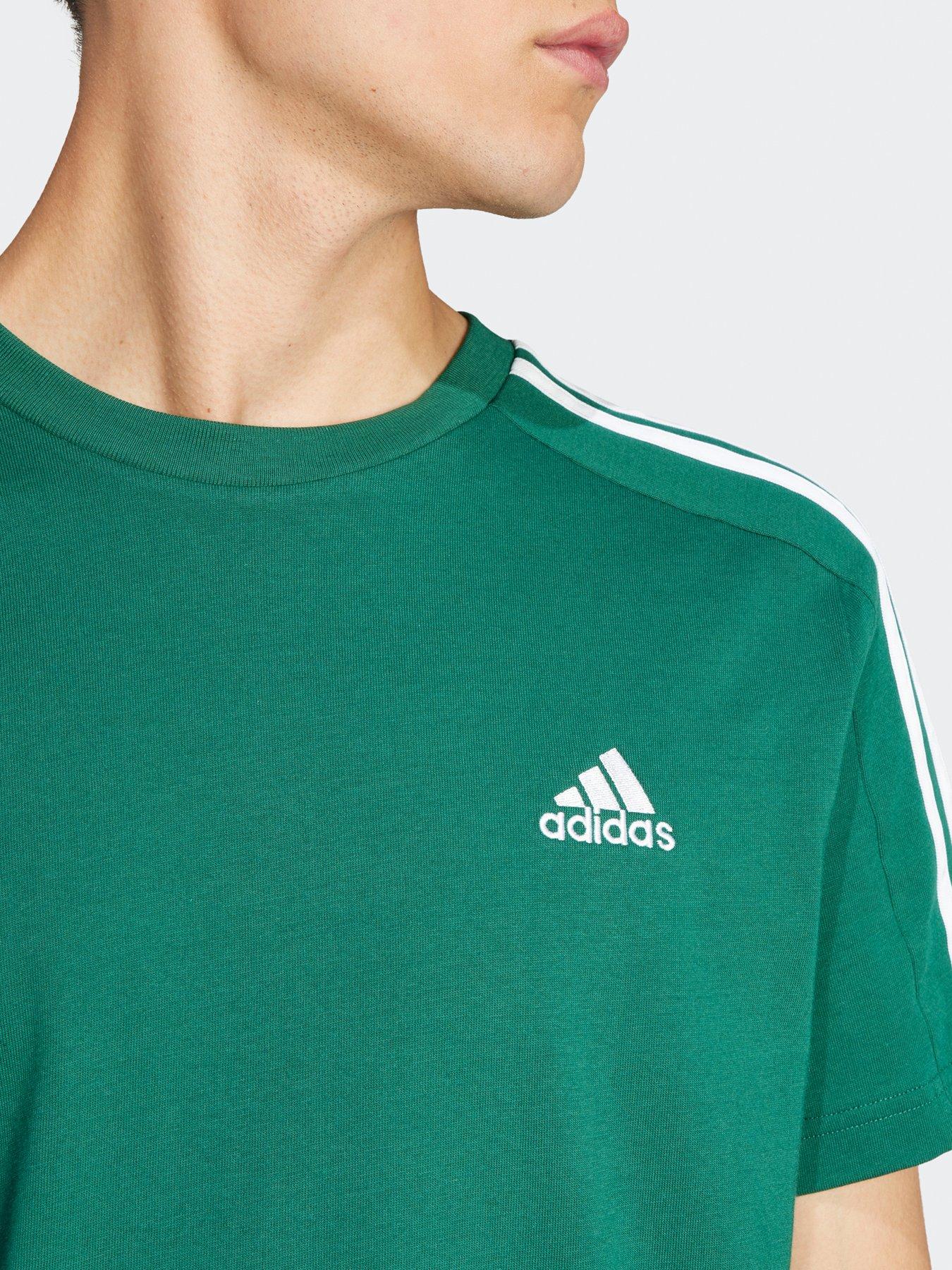 adidas-sportswear-mens-essentials-3-stripe-short-sleeve-t-shirt-greenoutfit