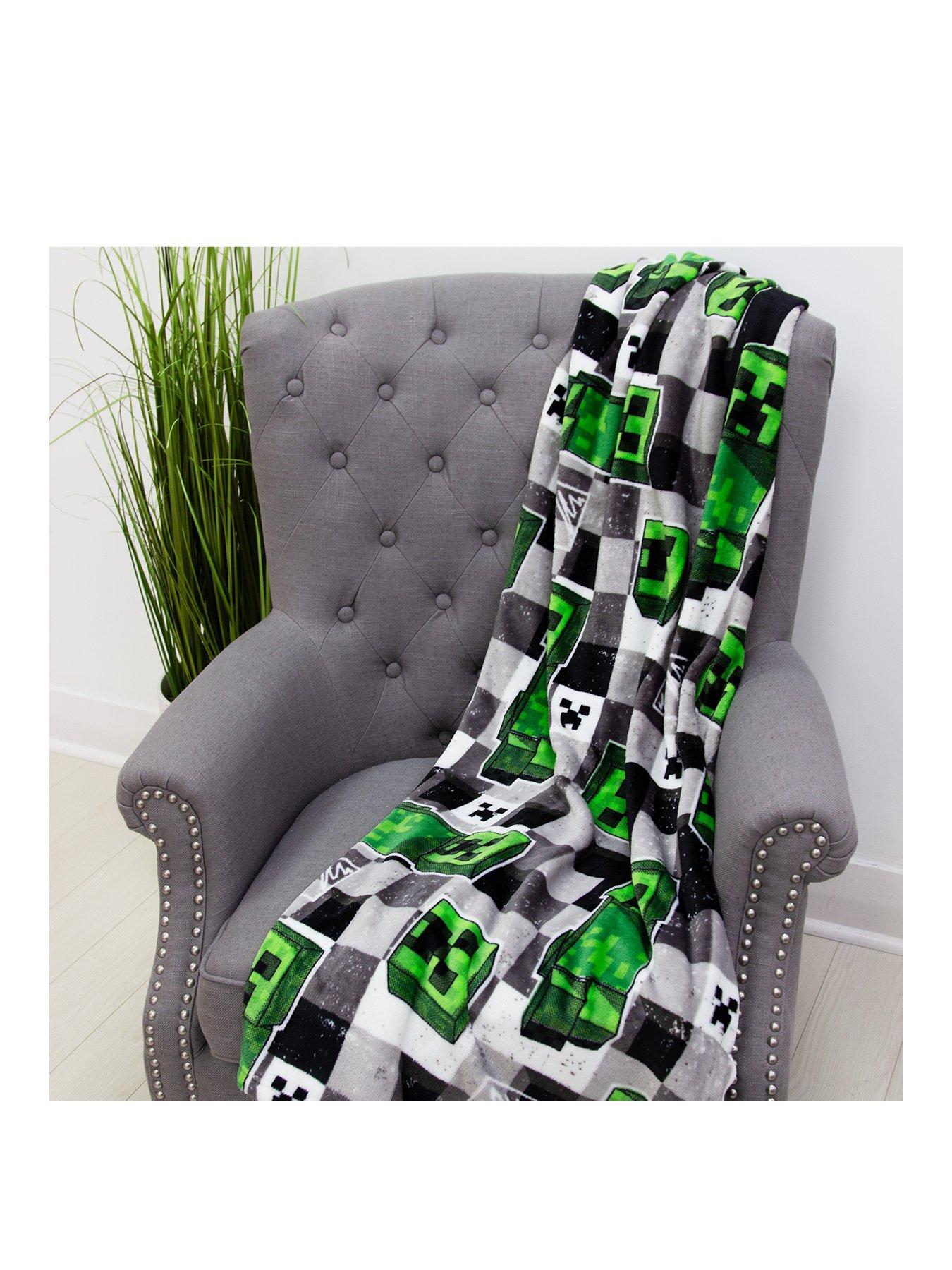 minecraft-scribble-fleece-blanket-multistillFront