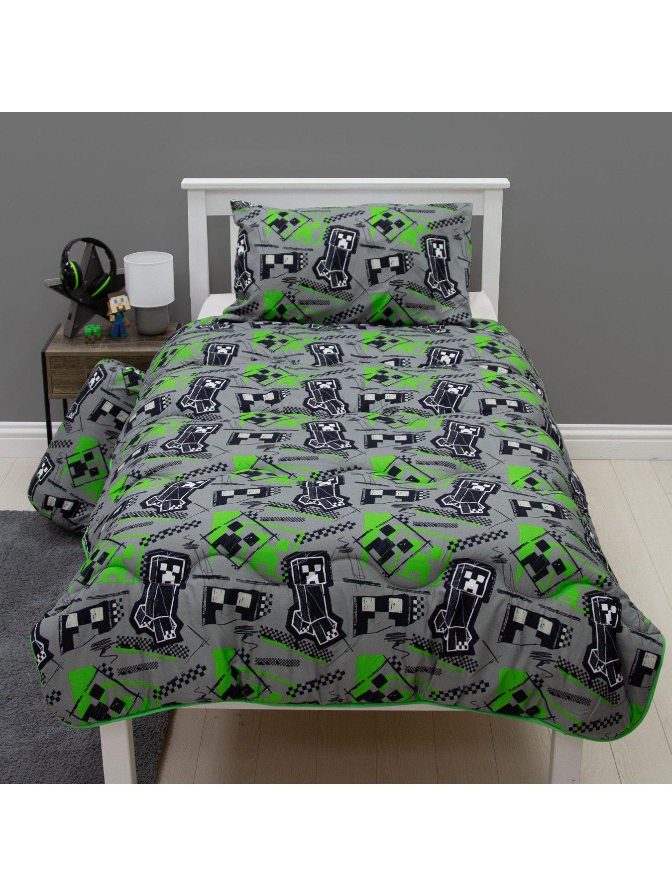 Image 3 of 7 of Minecraft Mixed Up Coverless 10.5 Tog Reversible Duvet in Single - Multi