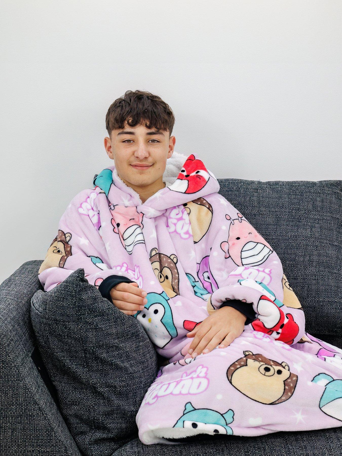 squishmallows-bright-wearable-hooded-fleece-blanket-multi