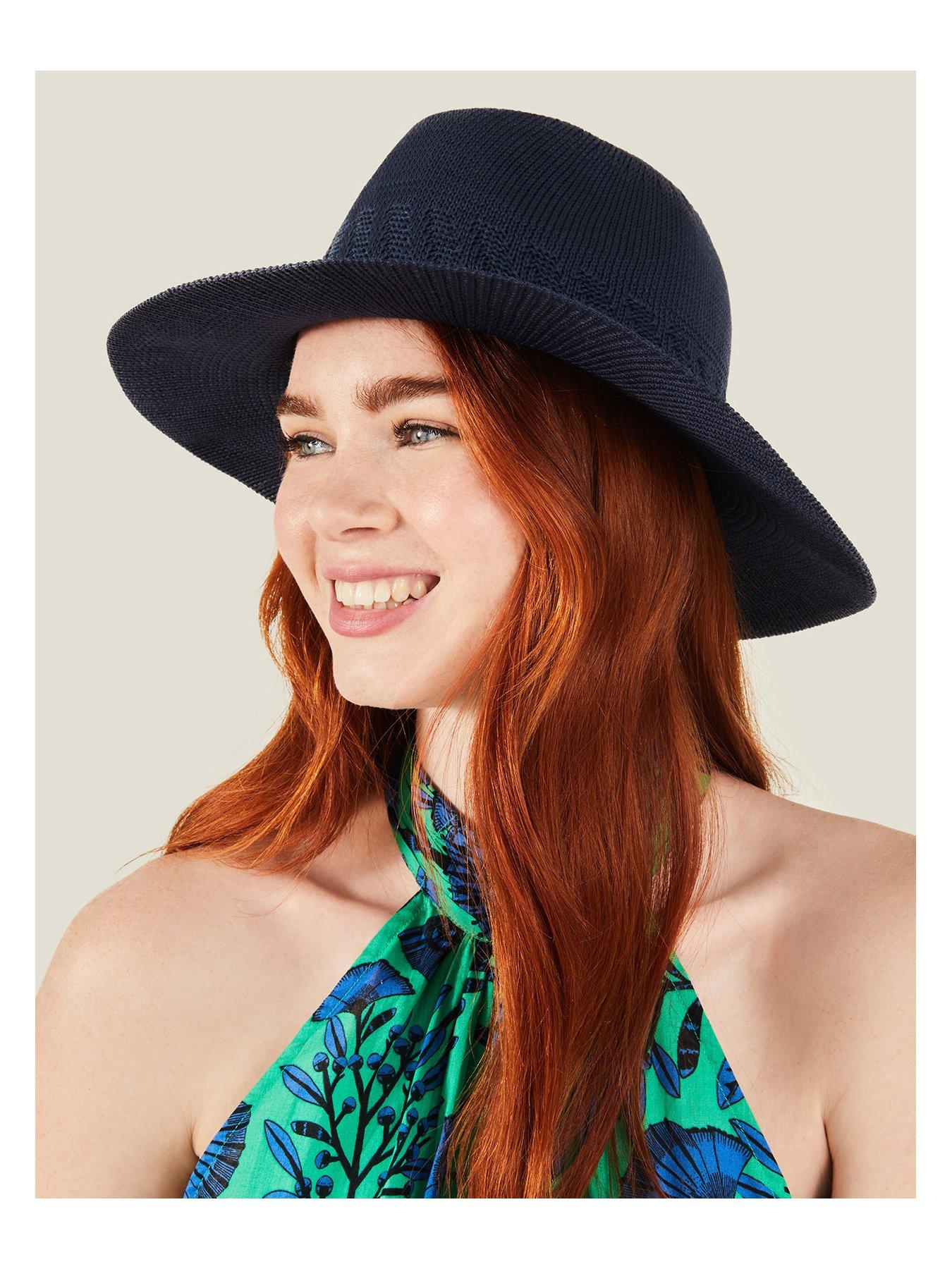accessorize-packable-fedorastillFront