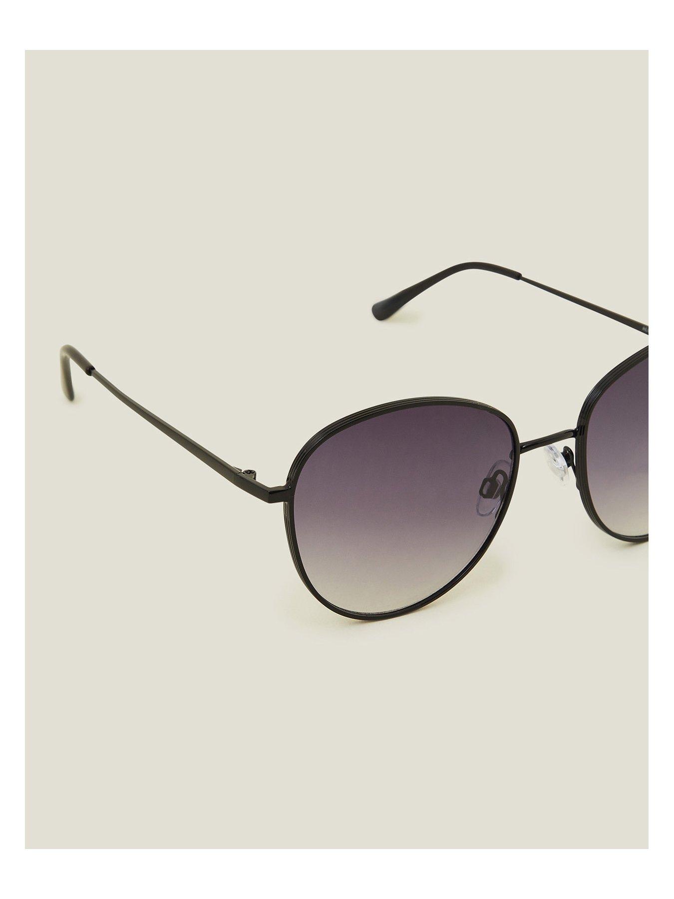 accessorize-black-rim-aviatorback