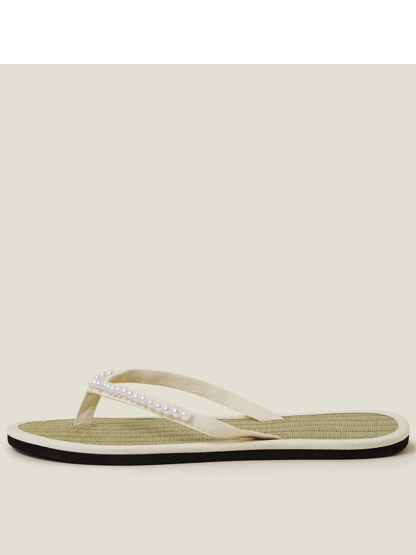 accessorize-pearl-seagrass-flip-flops