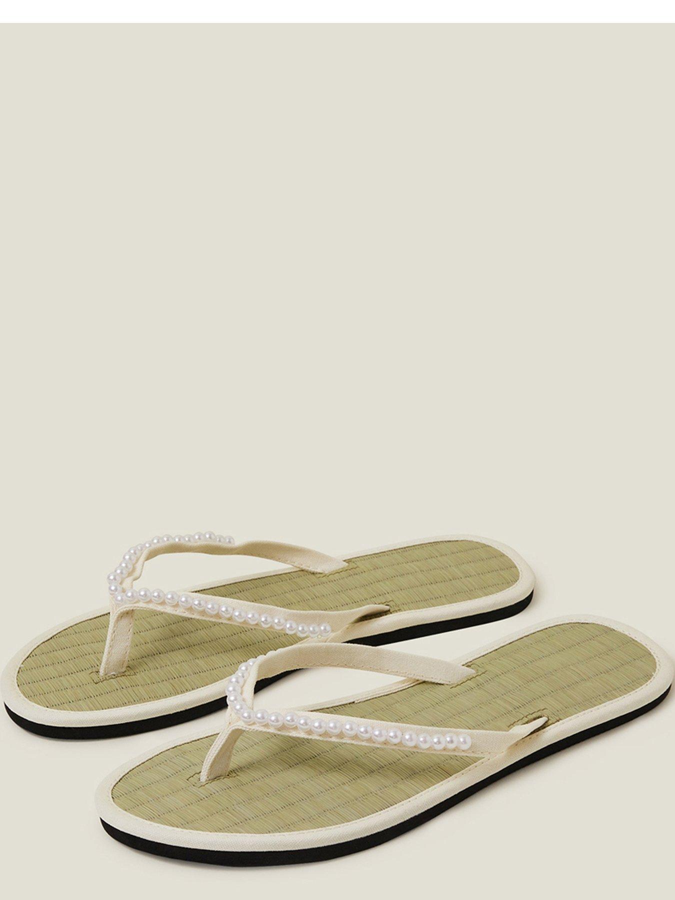 accessorize-pearl-seagrass-flip-flopsstillFront