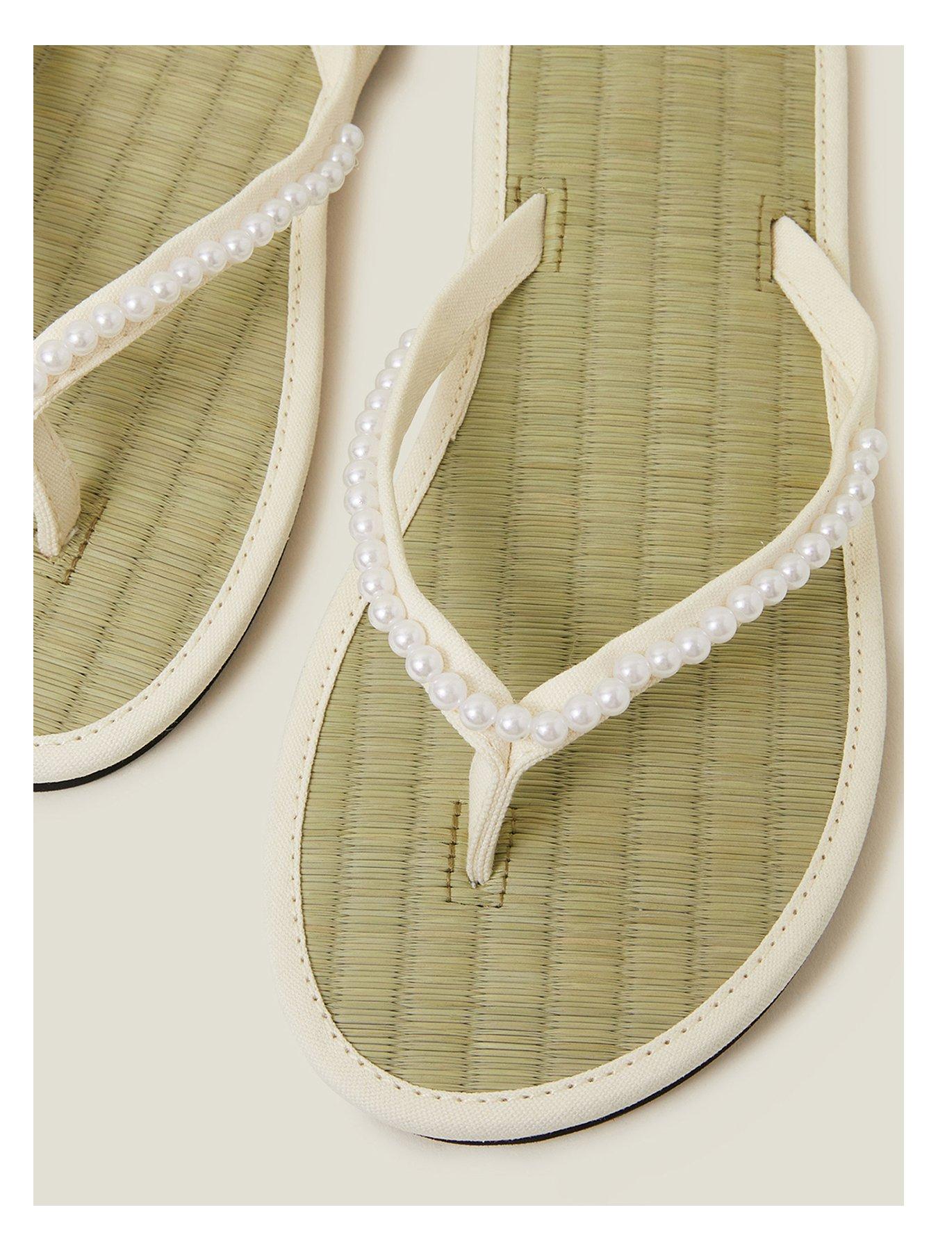 accessorize-pearl-seagrass-flip-flopsoutfit