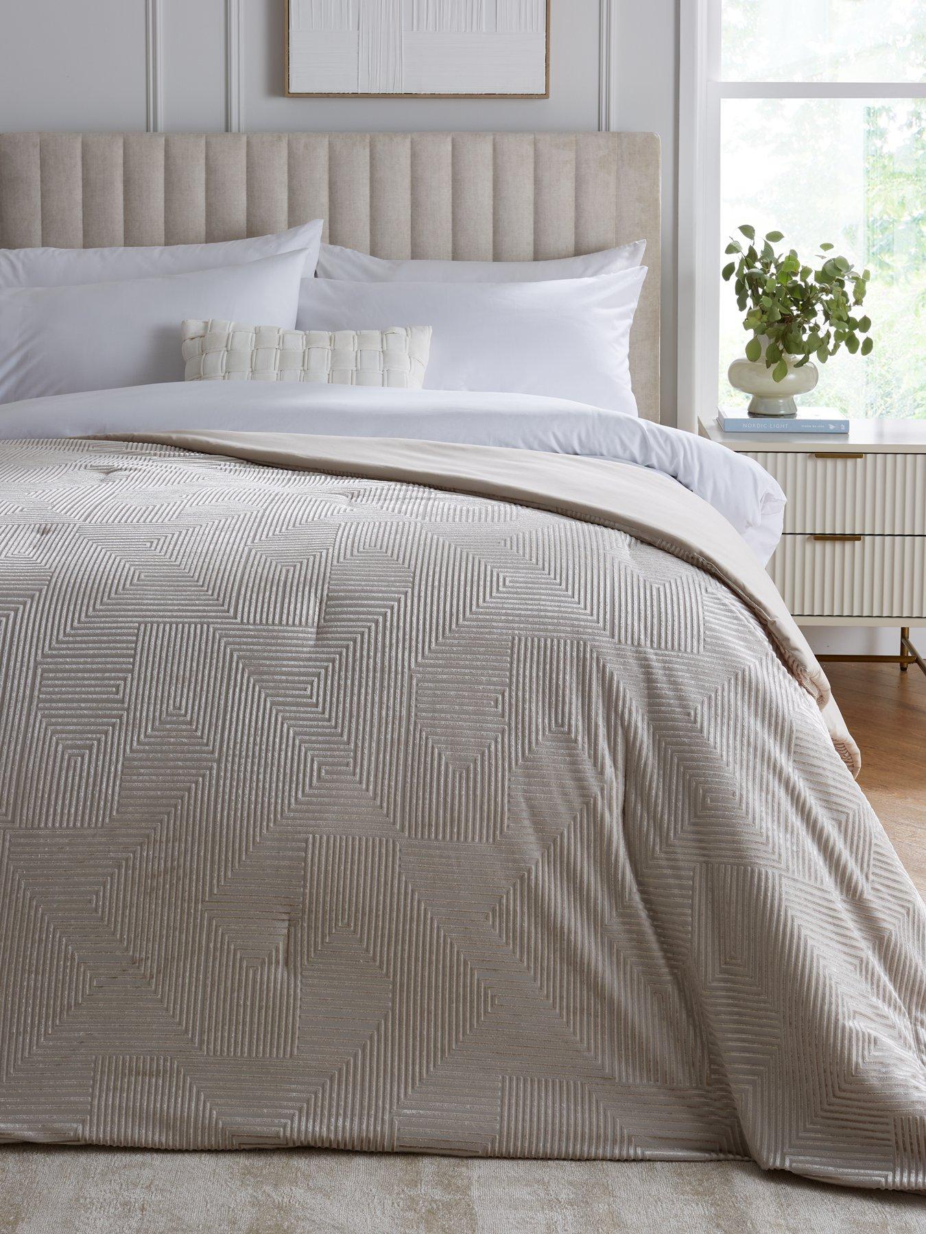 Image 1 of 4 of The Very Collection Cut Velvet Luxe Bedspread Throw - Champagne