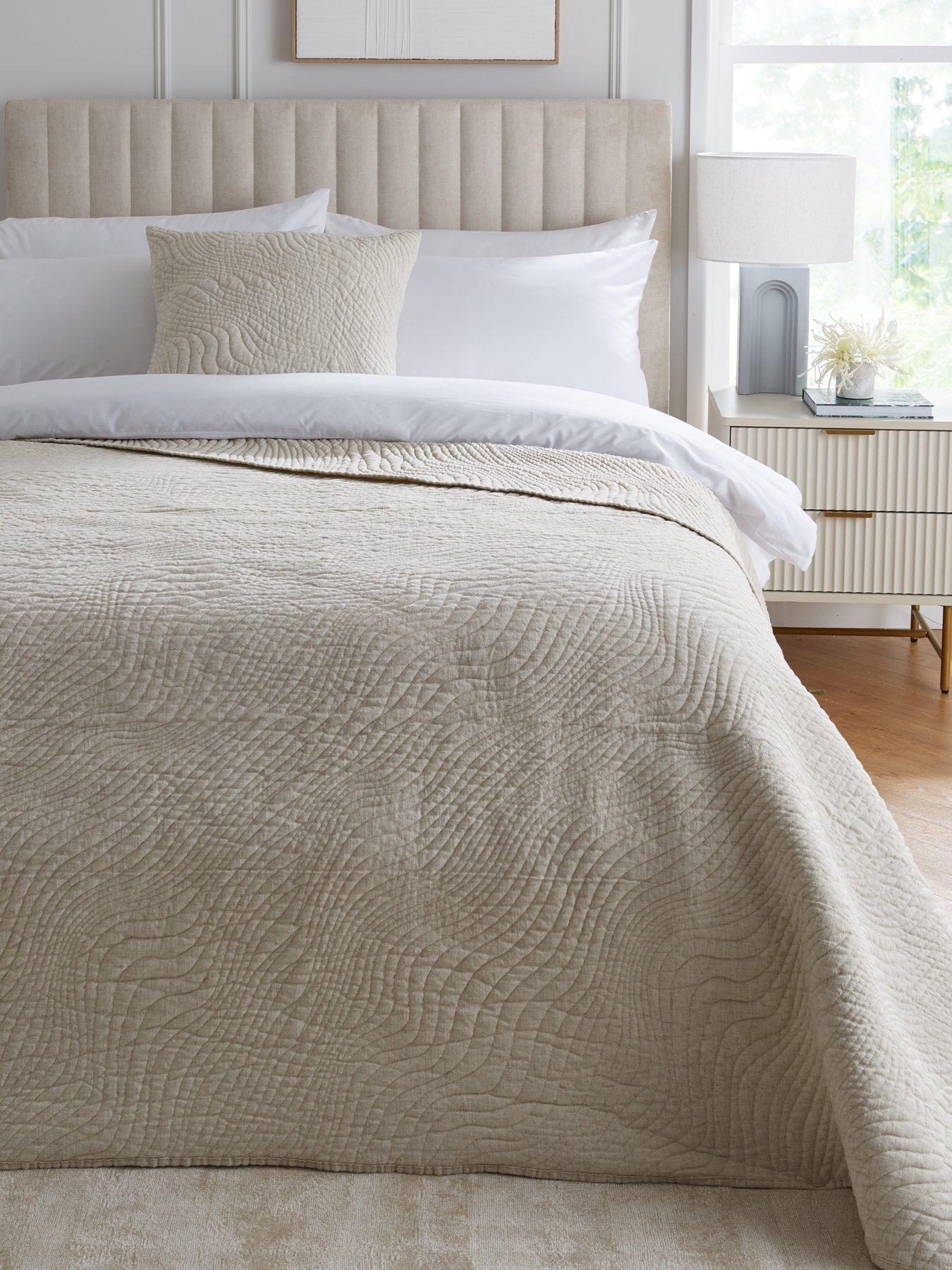 very-home-natural-luxe-washed-polylinen-quilted-bedspread-throw