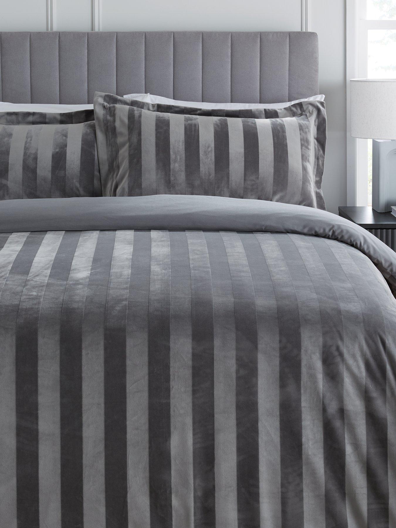 Image 3 of 6 of The Very Collection Luxe Velvet Stripe Duvet Cover Set - Silver