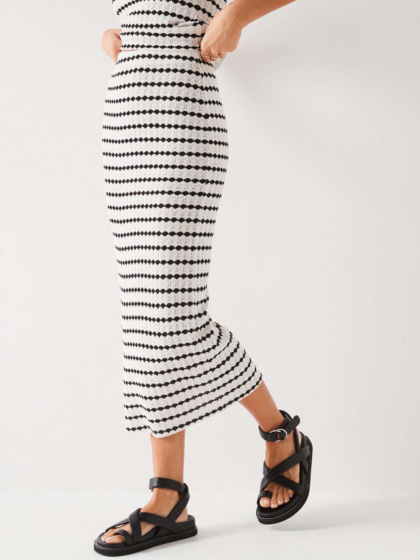 v-by-very-crochet-midaxi-skirt-blackwhite