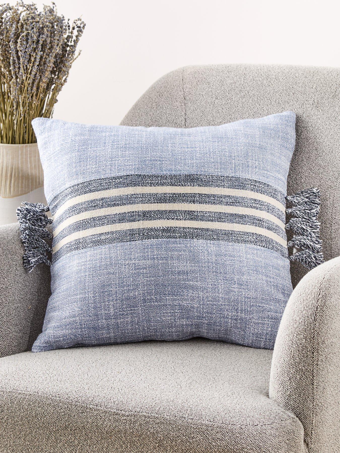 the-very-collection-ursula-cushion
