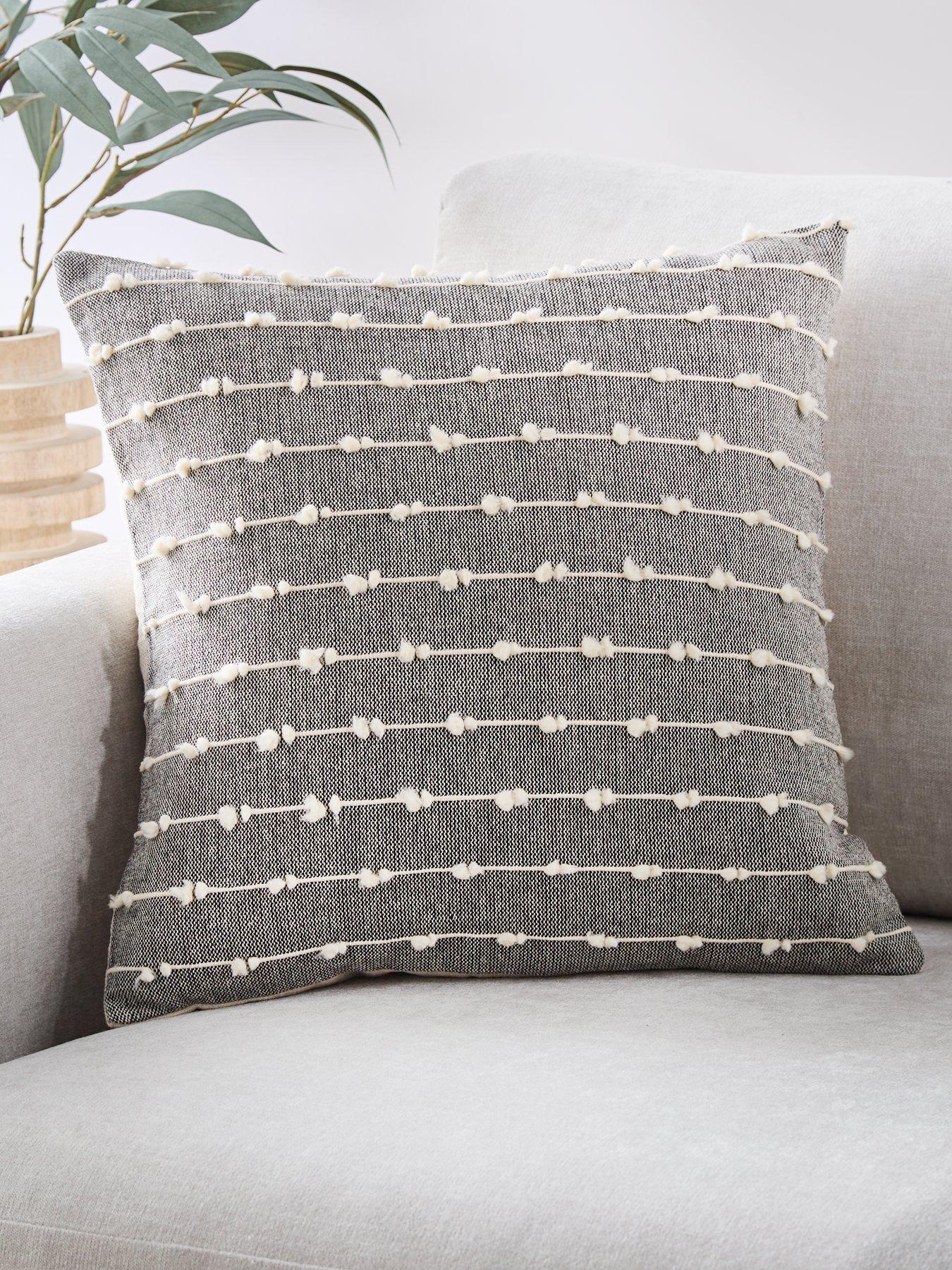 very-home-julietta-cushion