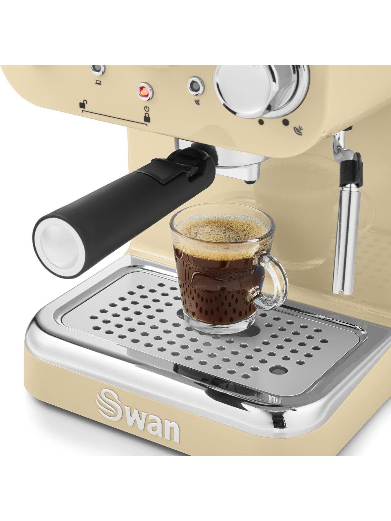 swan-sk22110cn-nordic-espresso-coffee-machine-with-milk-frother-steam-pressure-control-12l-detachable-water-tank-1100w-creamdetail