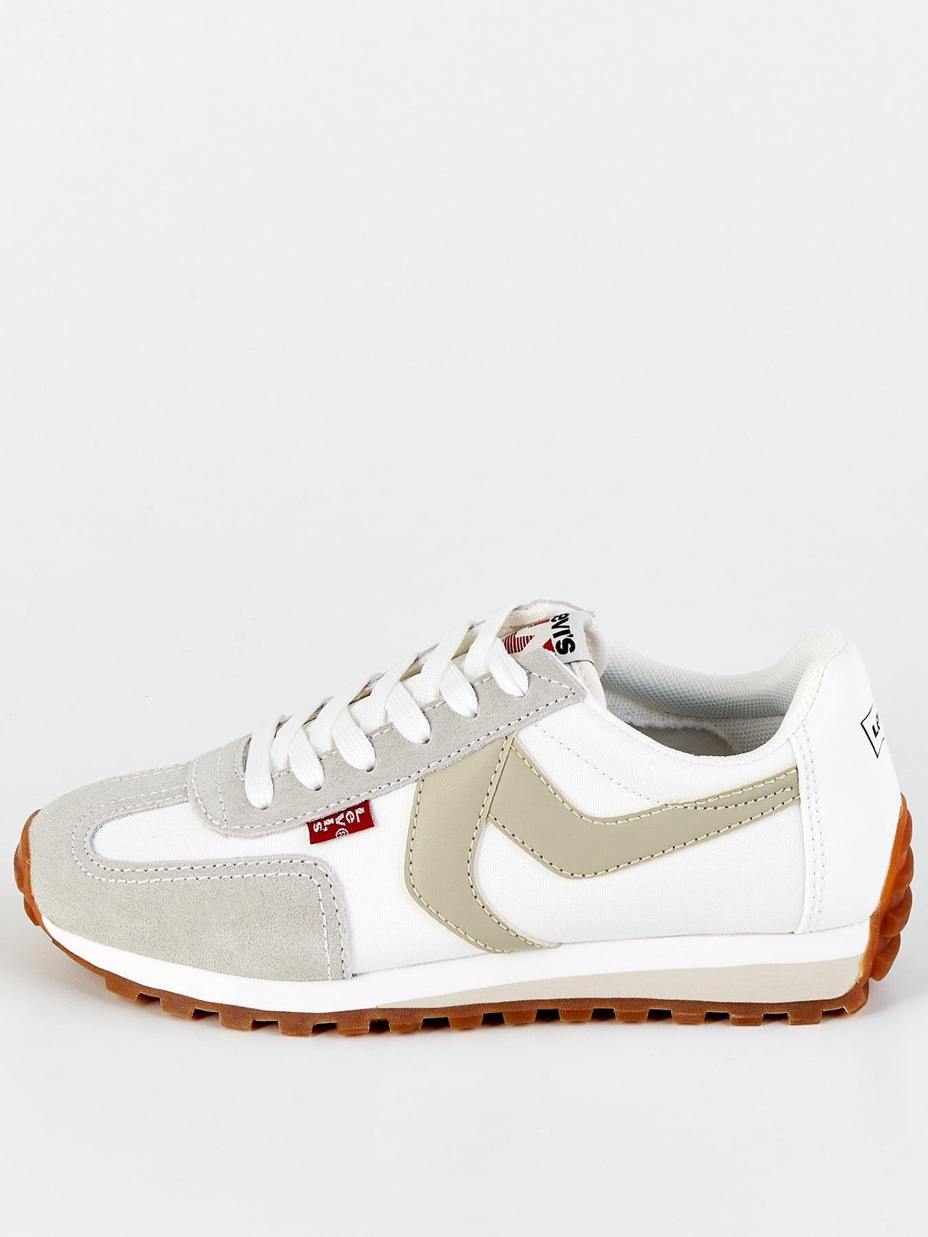 levis-stryder-red-tab-trainers-white