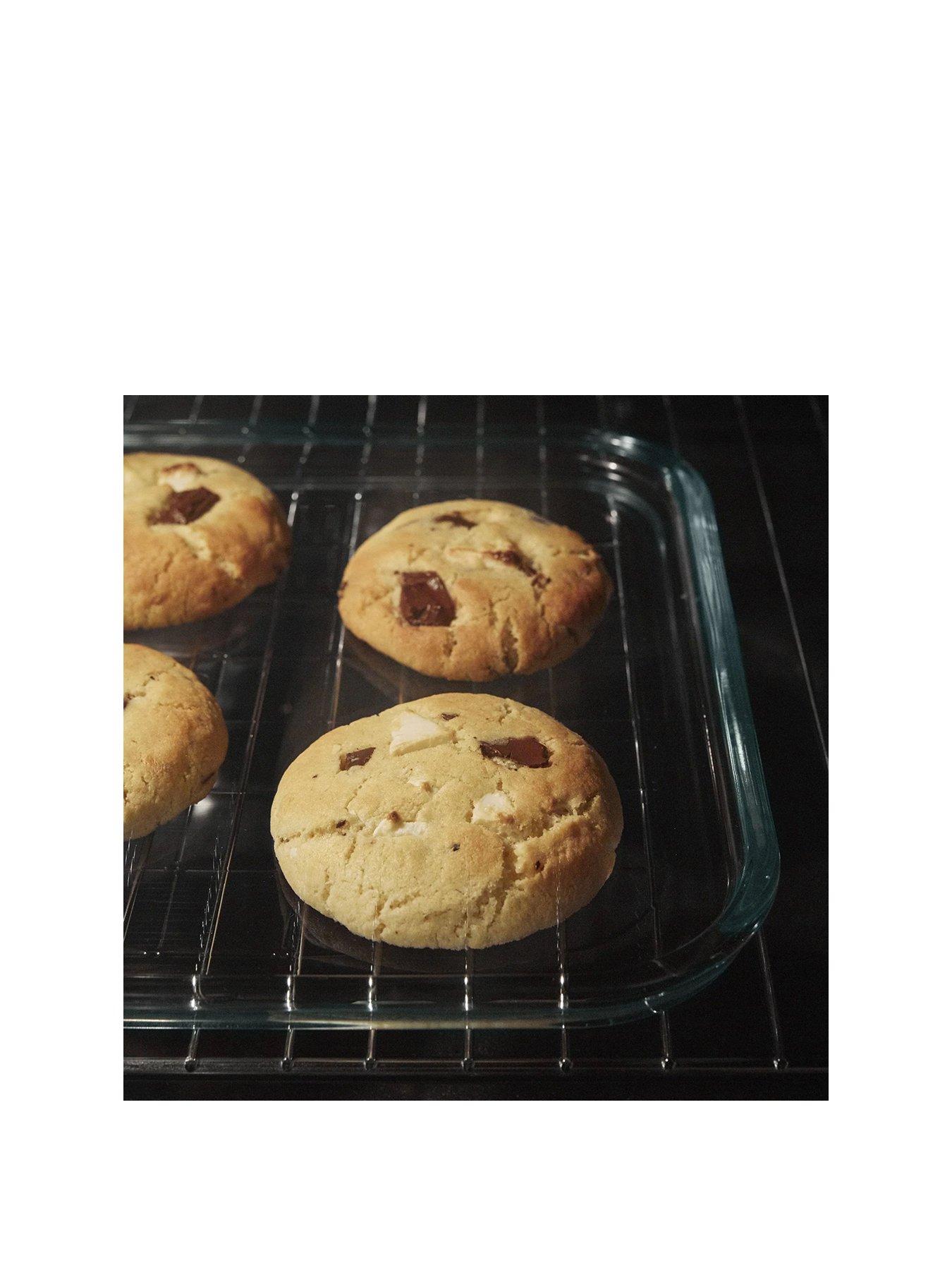 pyrex-bake-and-enjoy-set-of-2-glass-baking-traysstillFront