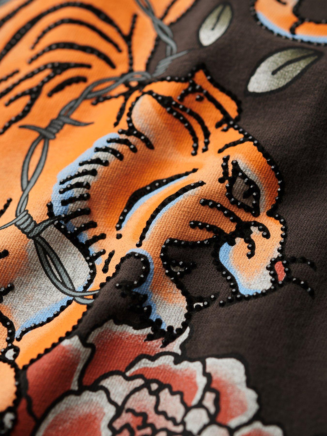 superdry-superdry-tiger-tattoo-graphic-backhit-loose-fit-t-shirt-blackoutfit