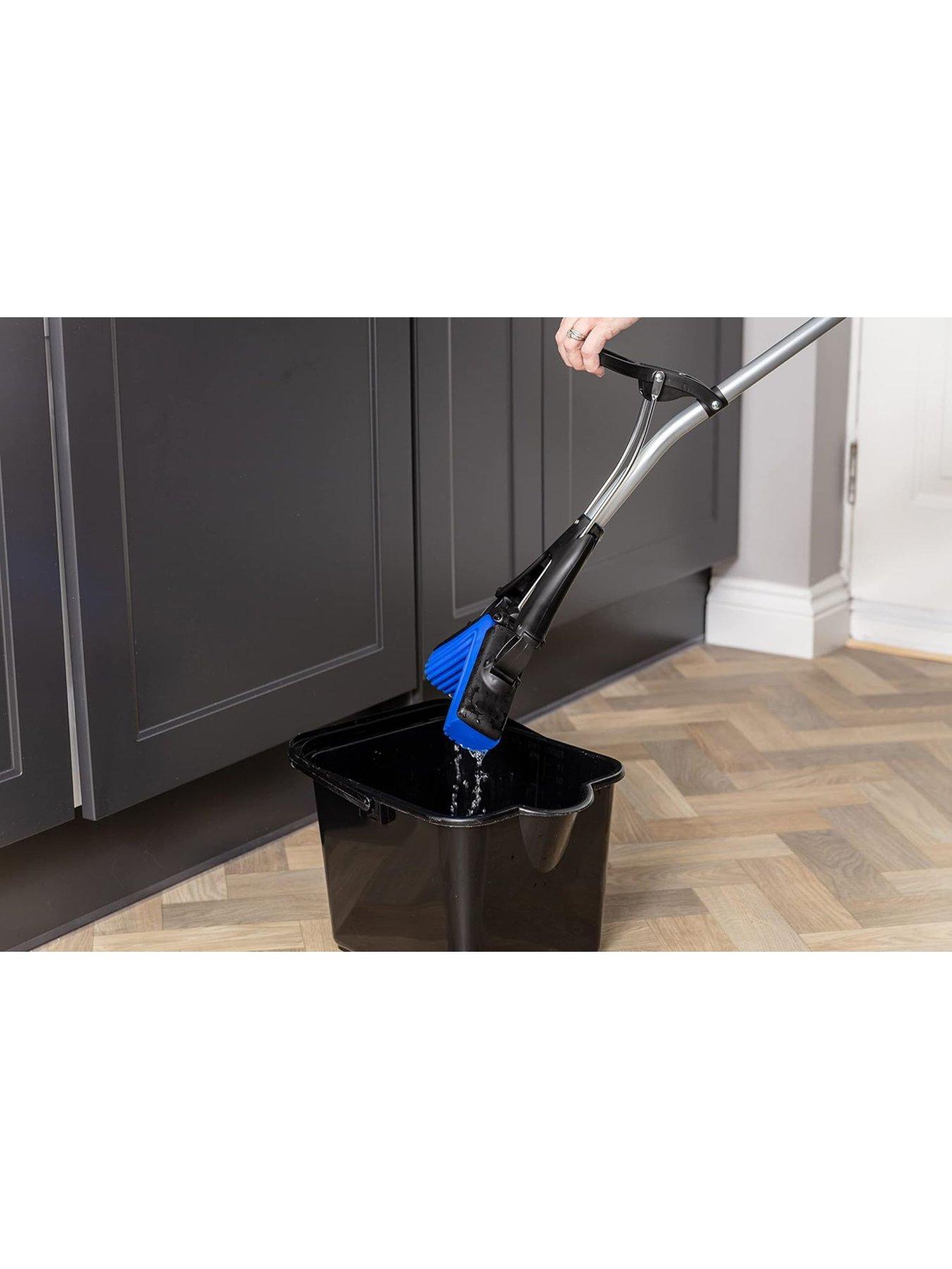 Image 4 of 7 of Addis Superdry Plus Super Absorbant Pet Cleaning Anti Bacterial Mop &amp; Replacement Head