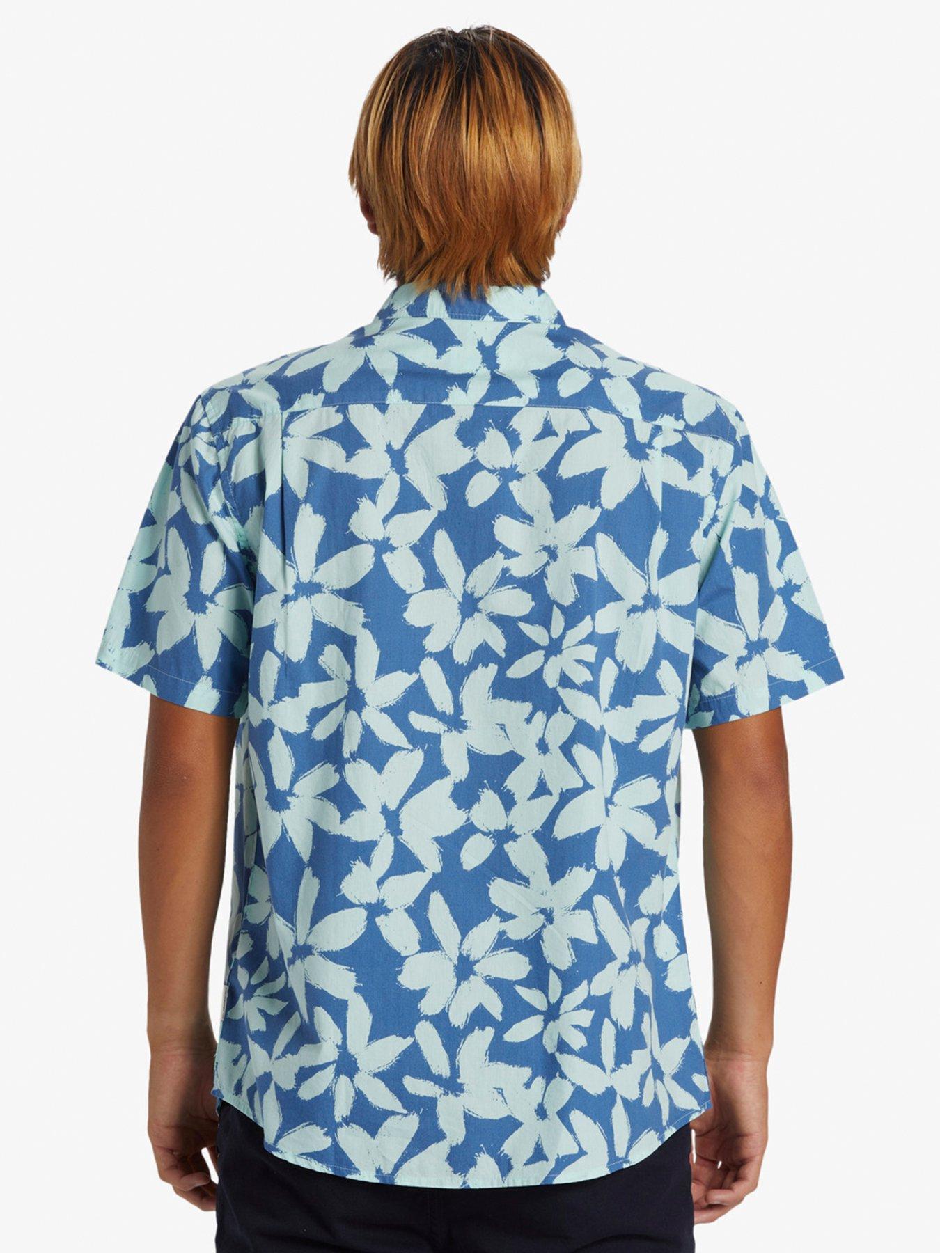 quiksilver-mens-aperonbspclassic-short-sleeve-pocket-shirt-bluestillFront