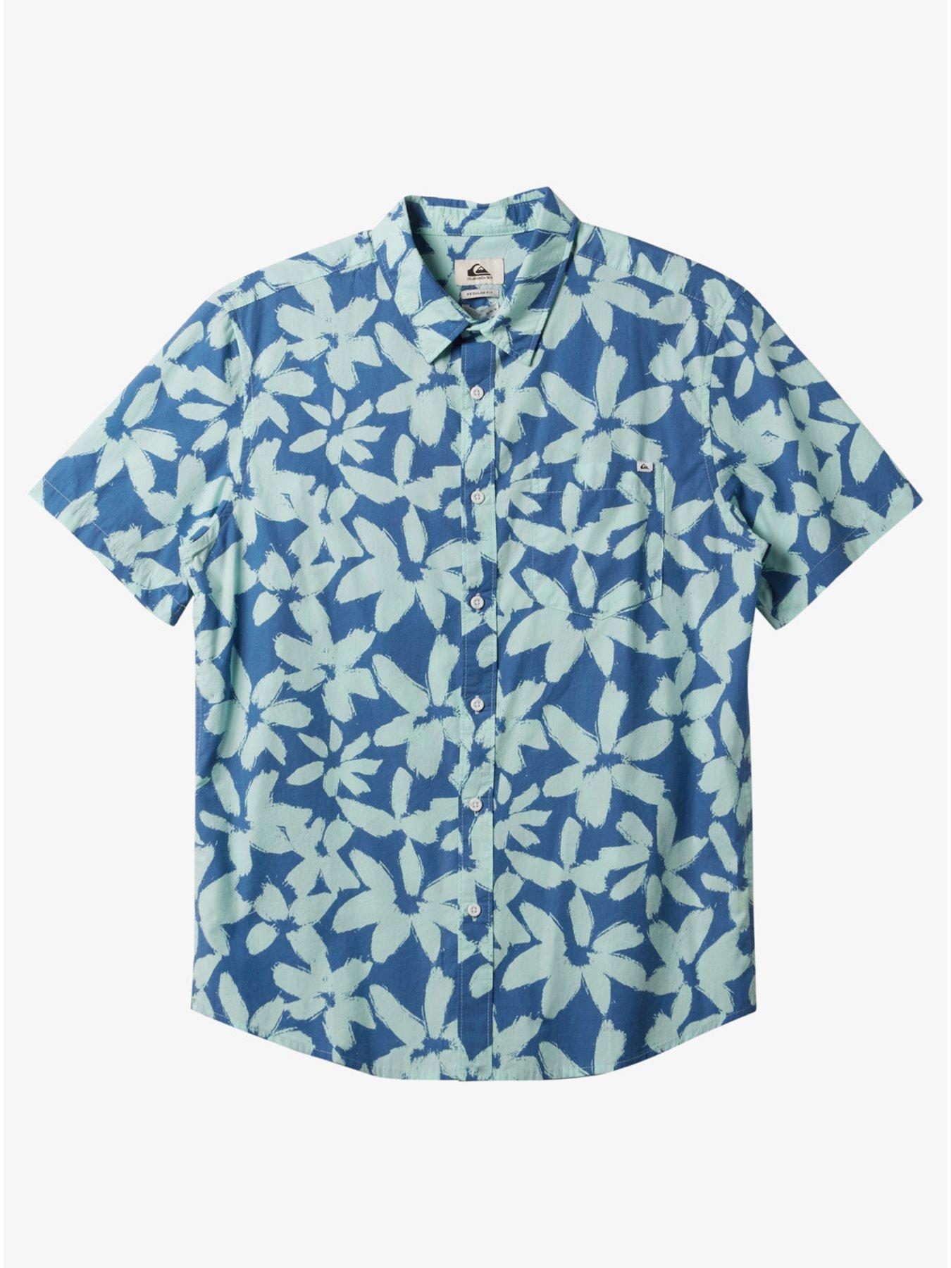 quiksilver-mens-aperonbspclassic-short-sleeve-pocket-shirt-blueoutfit