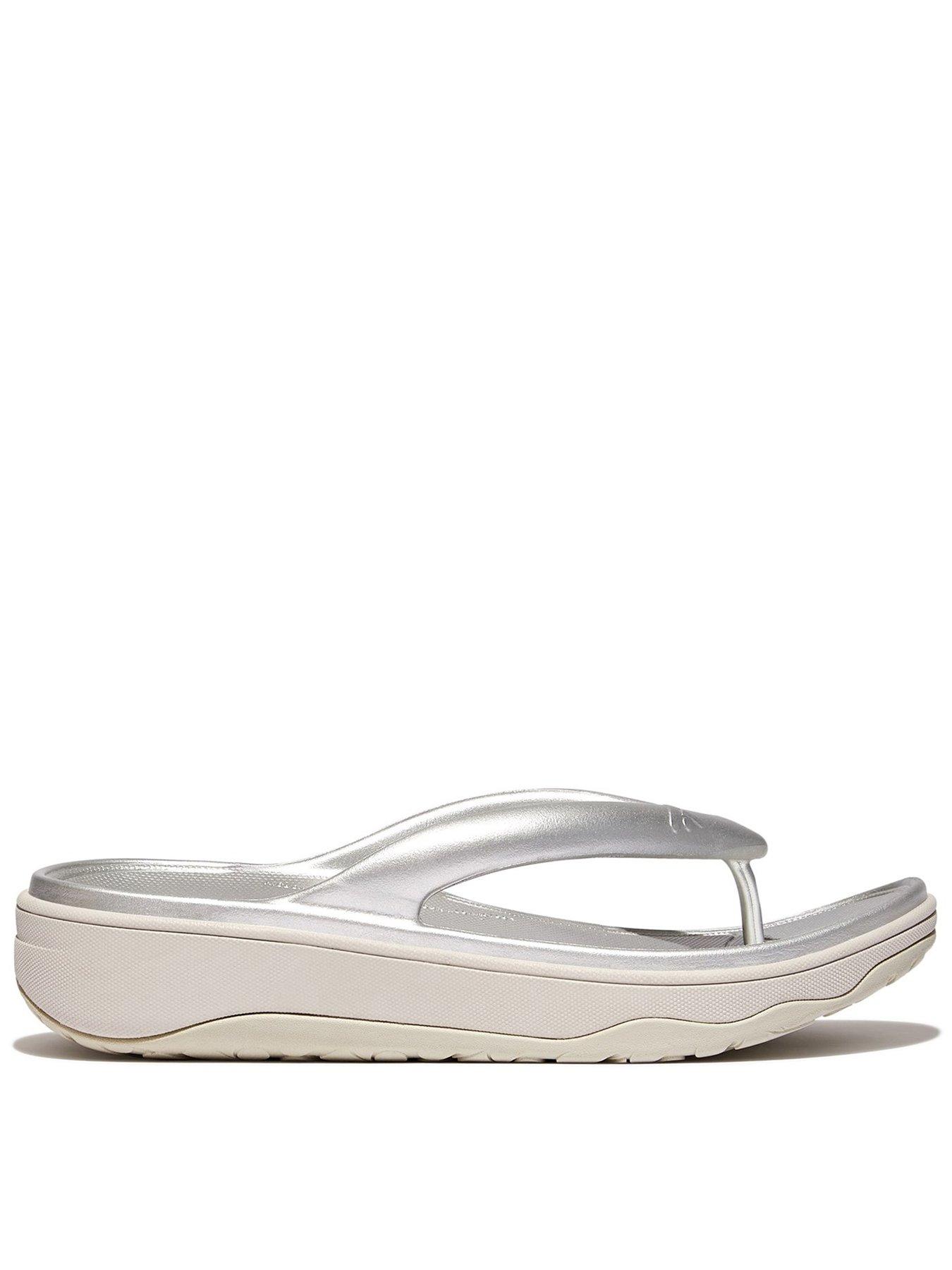 fitflop-relieff-recovery-metallic-flip-flop-silver