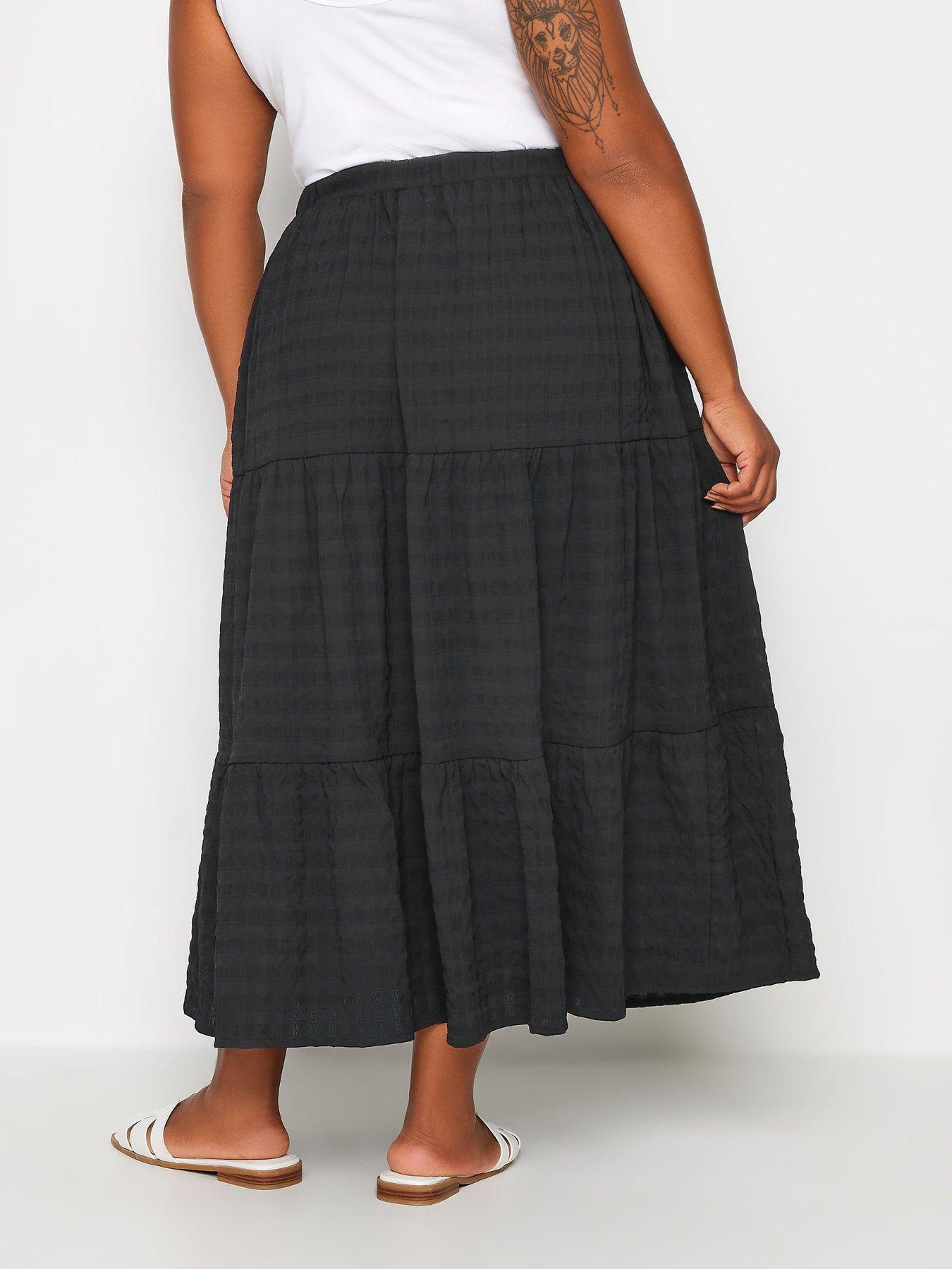 yours-curve-textured-skirt-blackstillFront