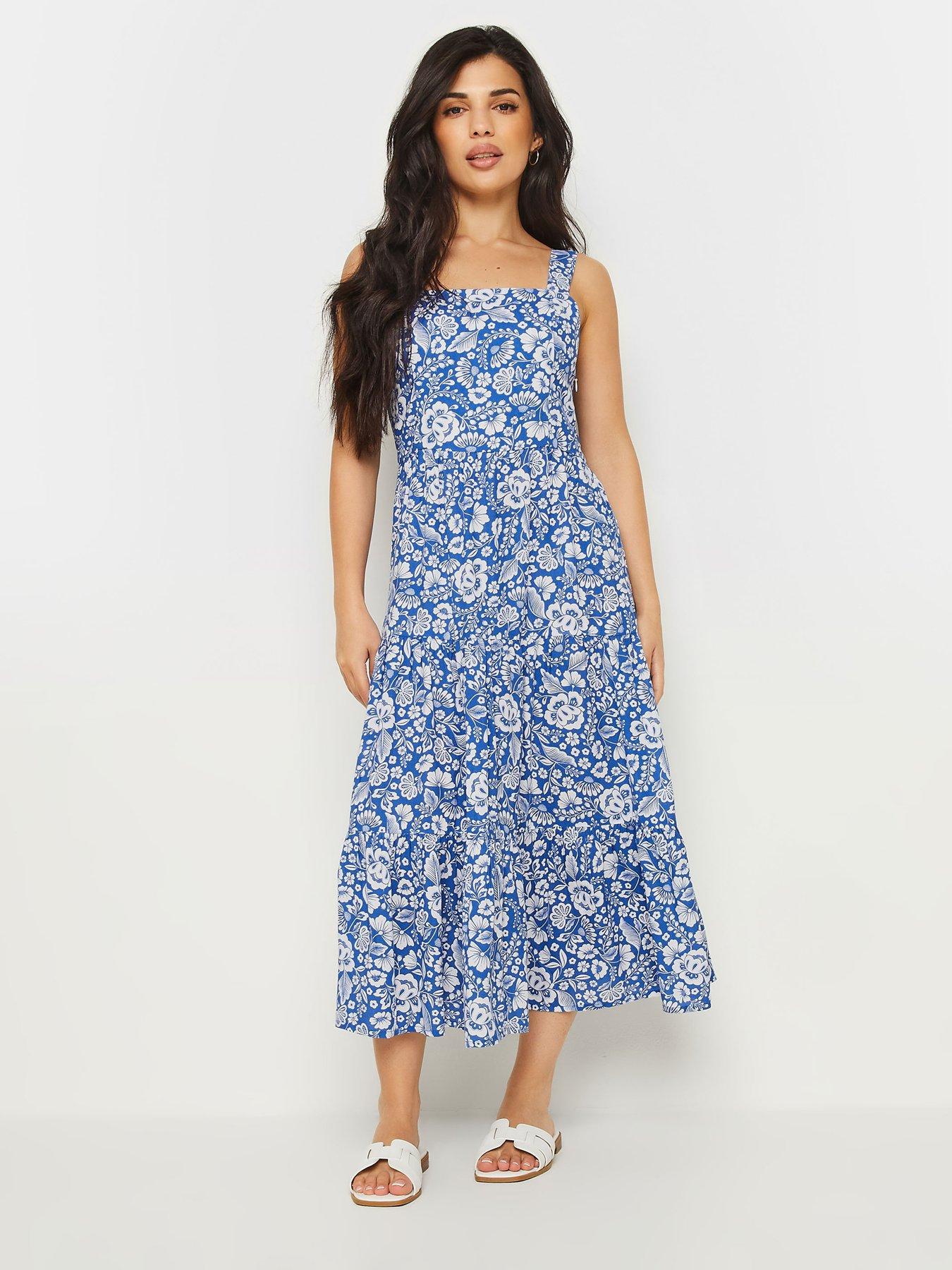 pixiegirl-petite-blu-folk-floral-tiered-midi-dress