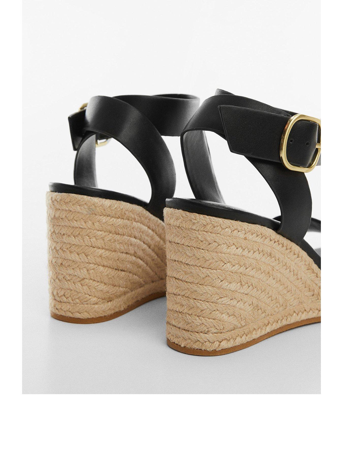 mango-black-buckle-strap-design-wedgeback