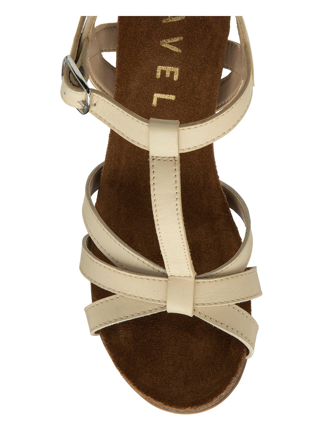 ravel-anya-leather-strap-wedged-sandals-creamoutfit