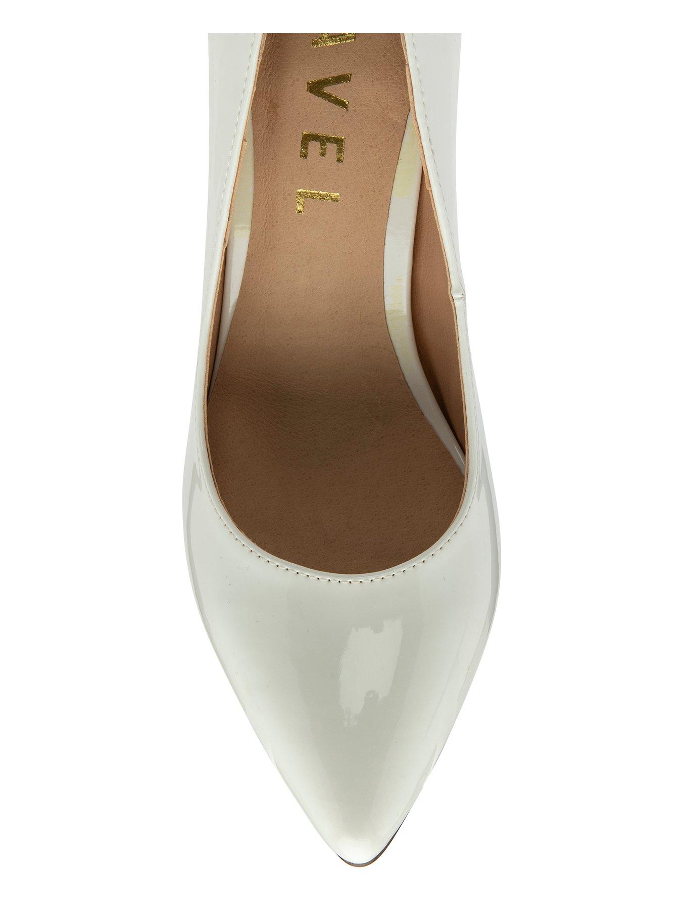 ravel-edson-classic-heeled-court-shoe-whiteoutfit