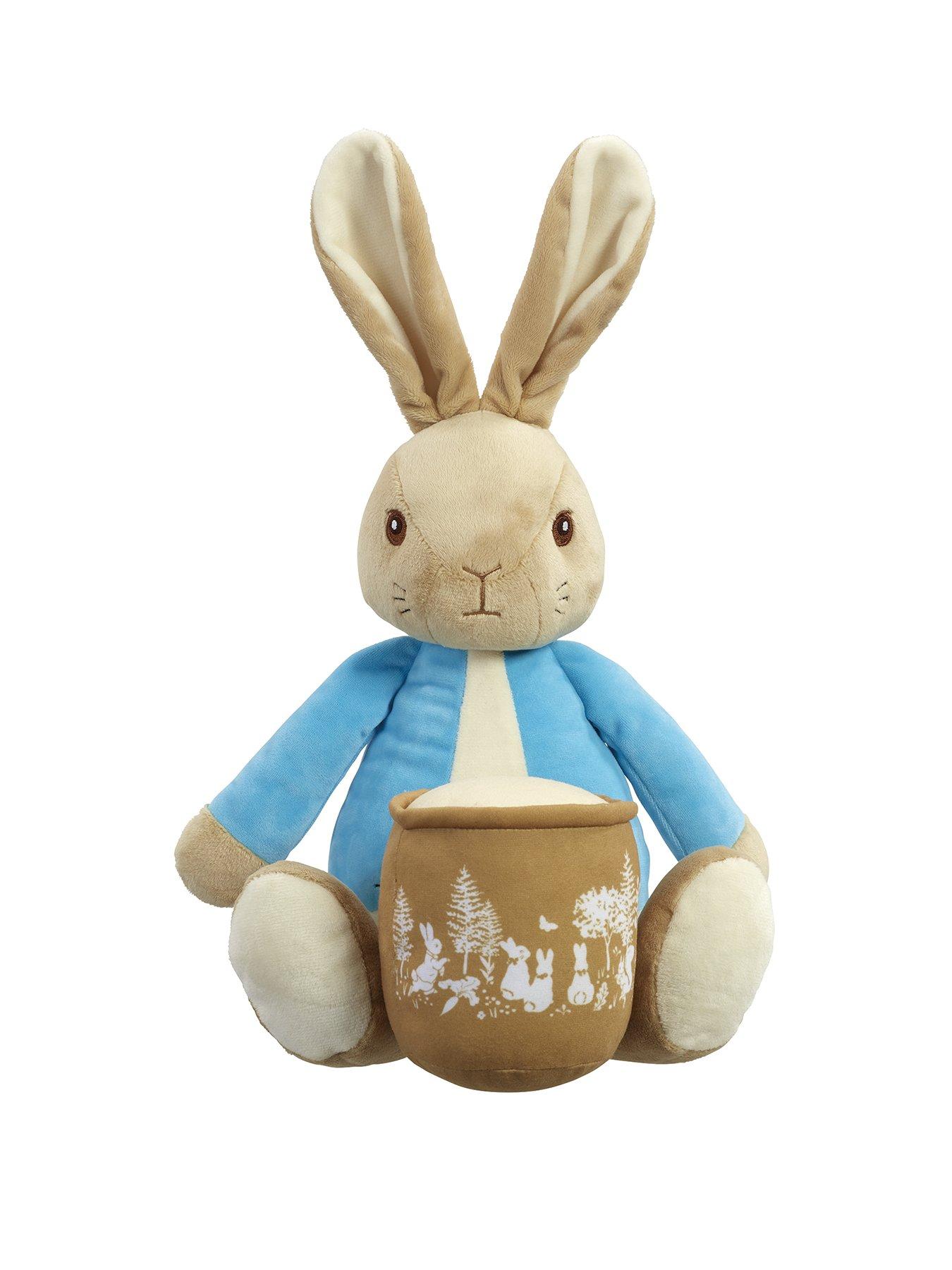 peter-rabbit-bedtime-cuddles-with-peter-rabbit