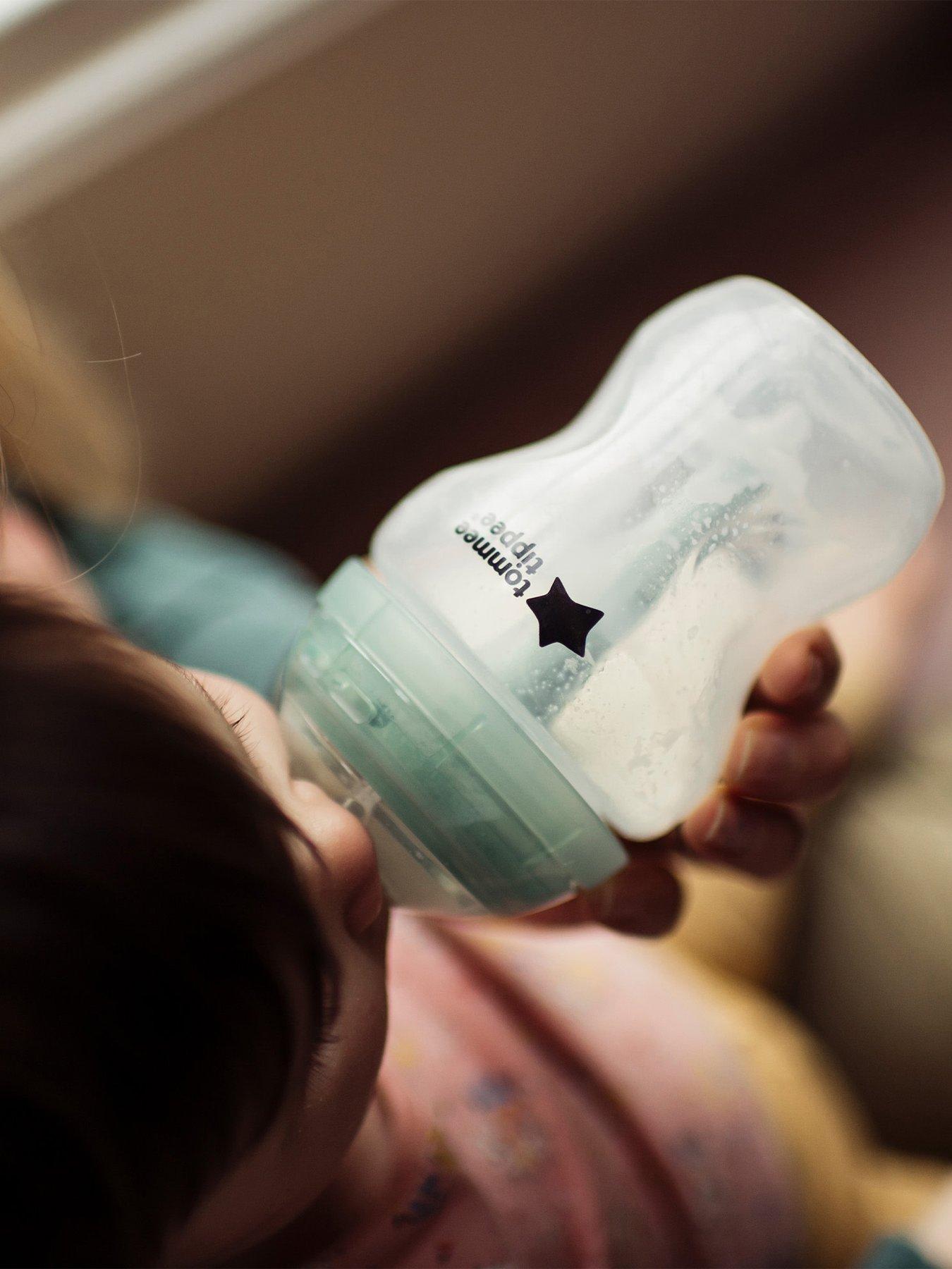 Image 4 of 8 of Tommee Tippee Advanced Anti- Colic 3 x 150ml Feeding Bottles