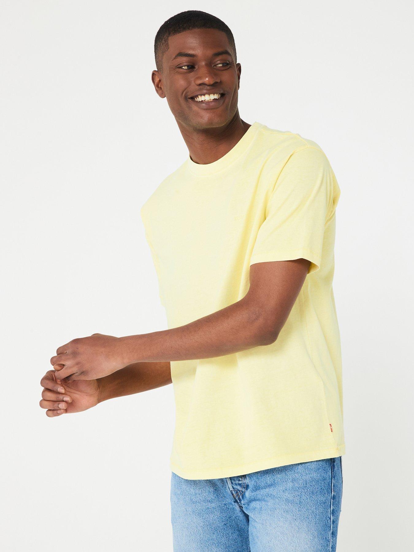 levis-levis-small-tonal-logo-t-shirt-yellow